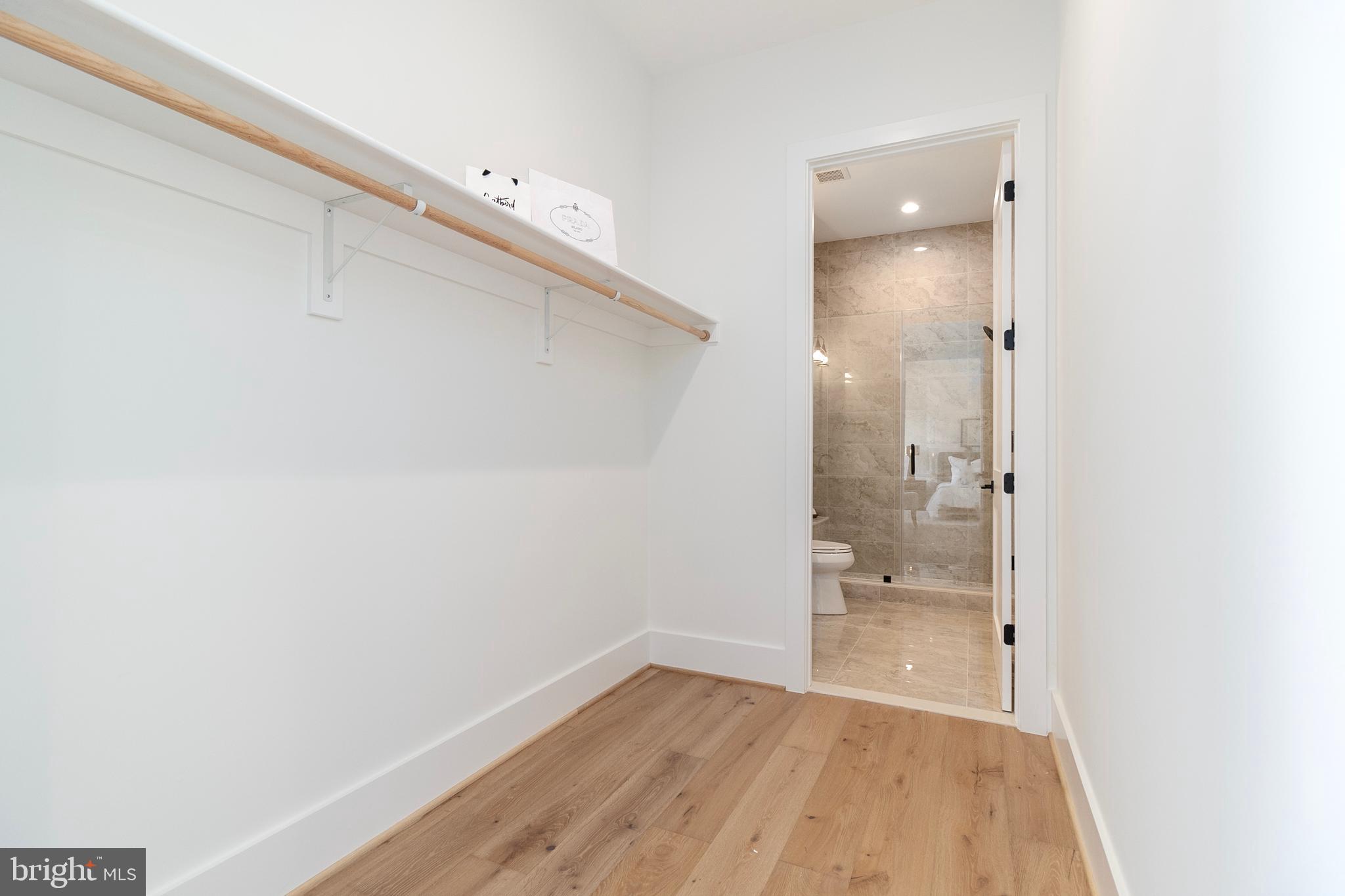 BROYHILLS MCLEAN ESTATES - Residential