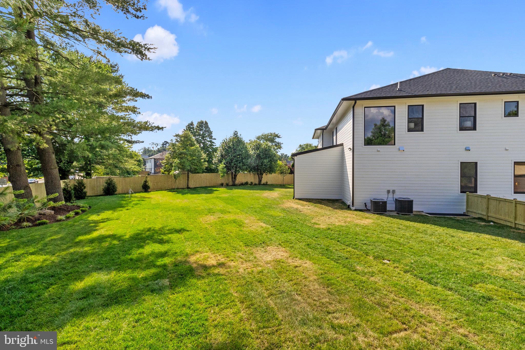 BROYHILLS MCLEAN ESTATES - Residential