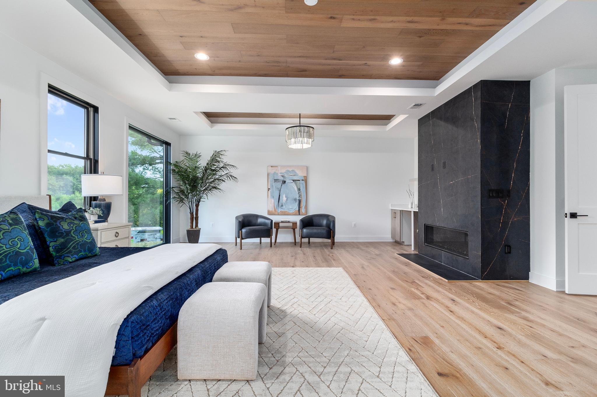 BROYHILLS MCLEAN ESTATES - Residential