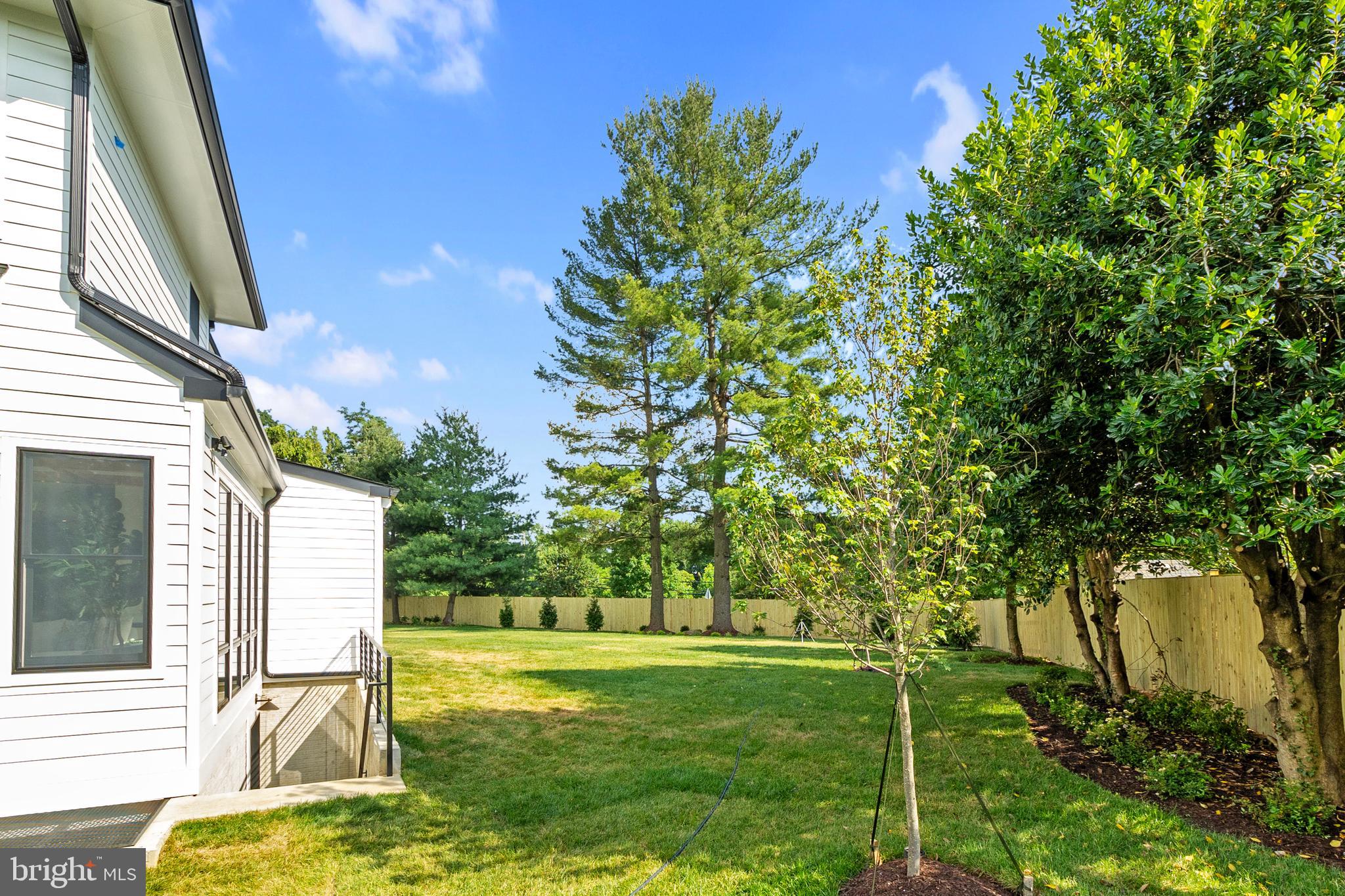 BROYHILLS MCLEAN ESTATES - Residential