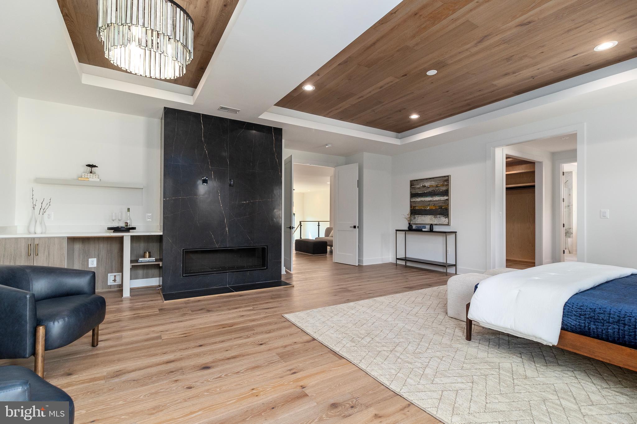 BROYHILLS MCLEAN ESTATES - Residential