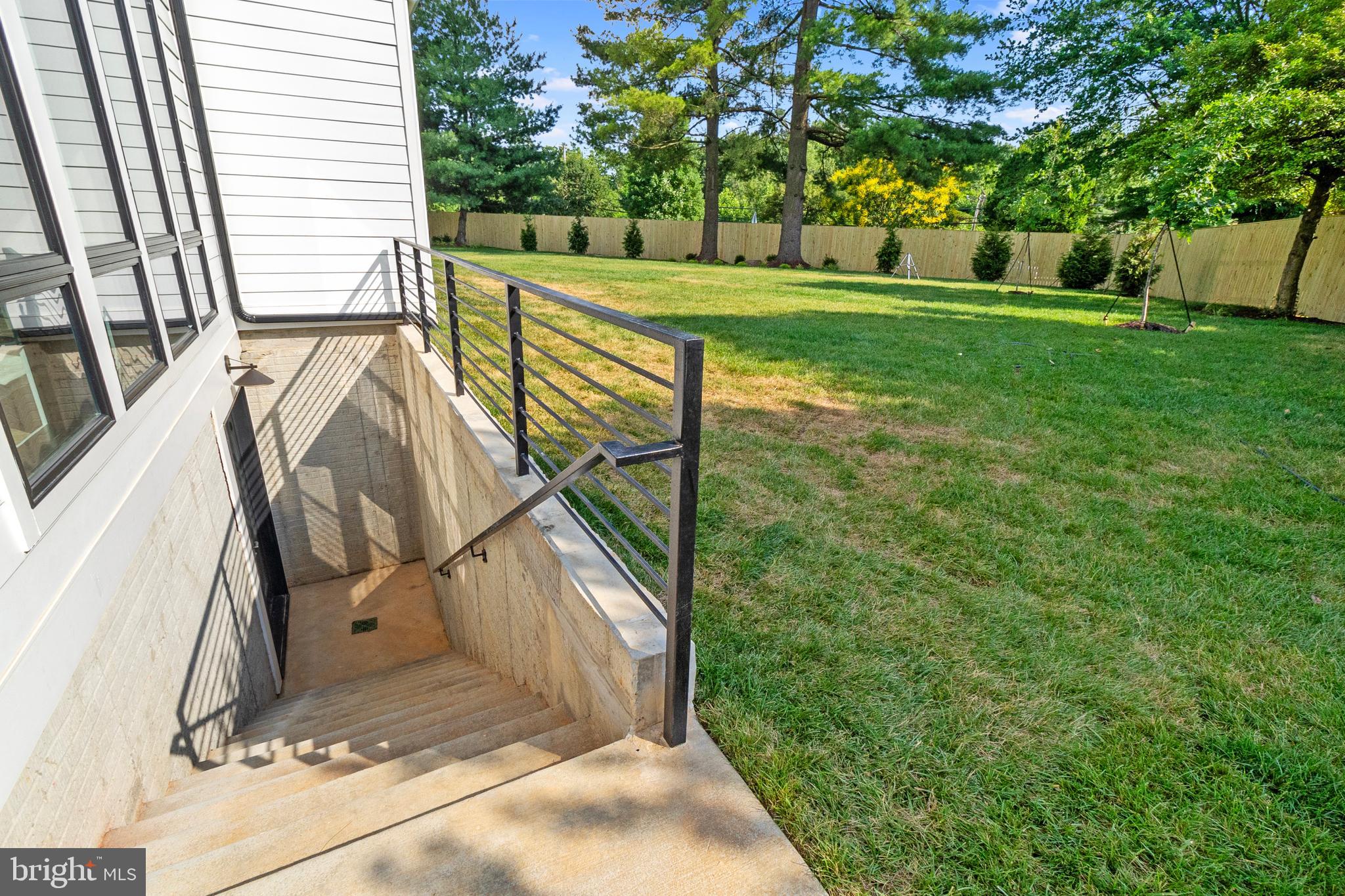 BROYHILLS MCLEAN ESTATES - Residential