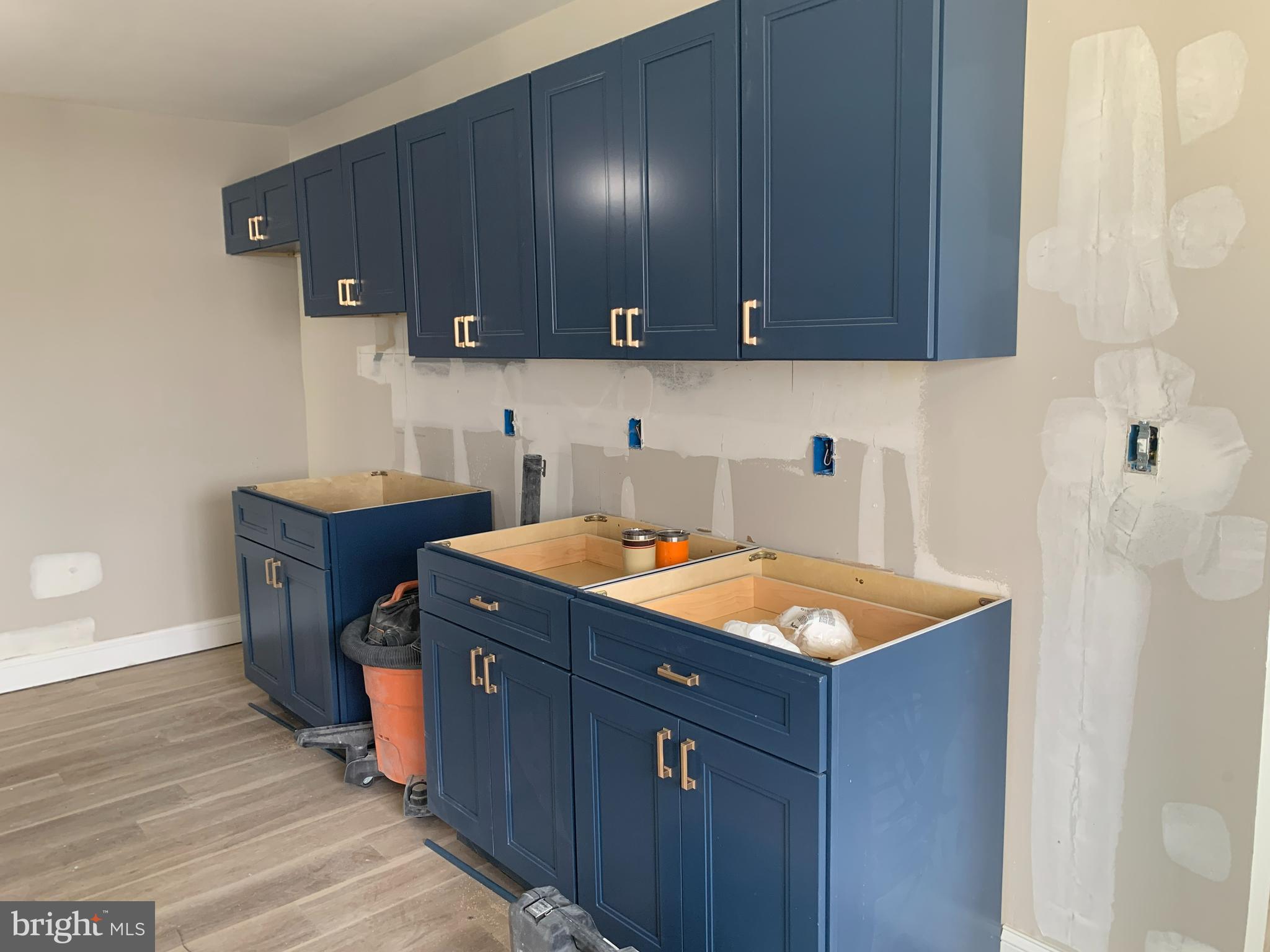 MAGNOLIA HILL - Residential