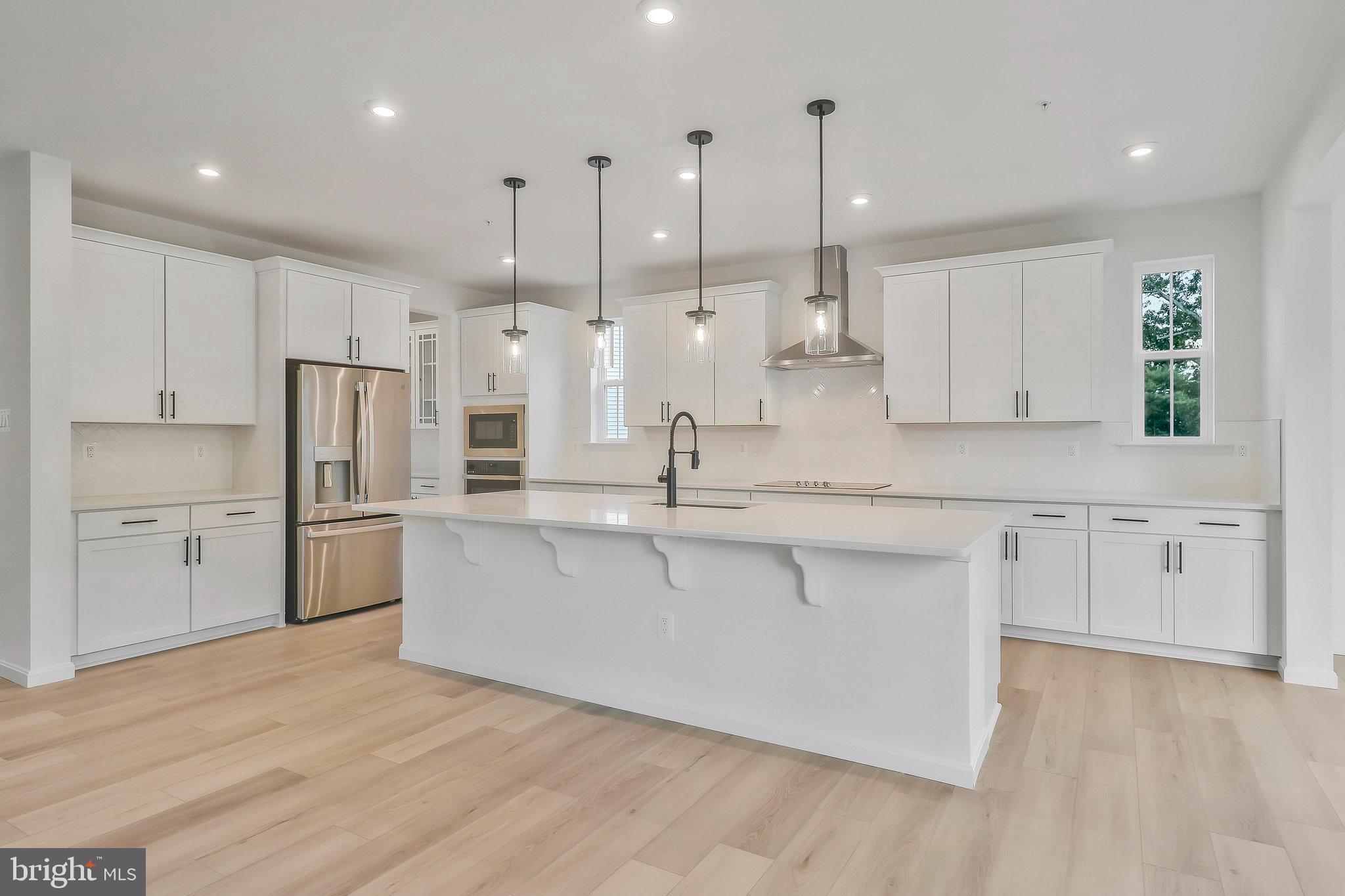 VINCENT ESTATES - Residential