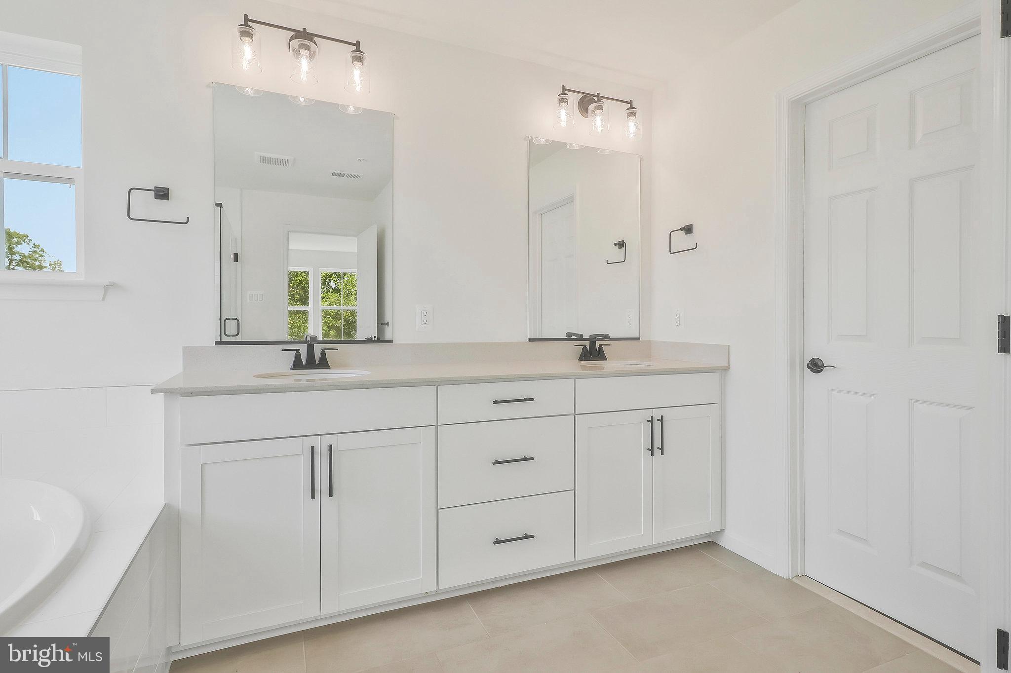 VINCENT ESTATES - Residential