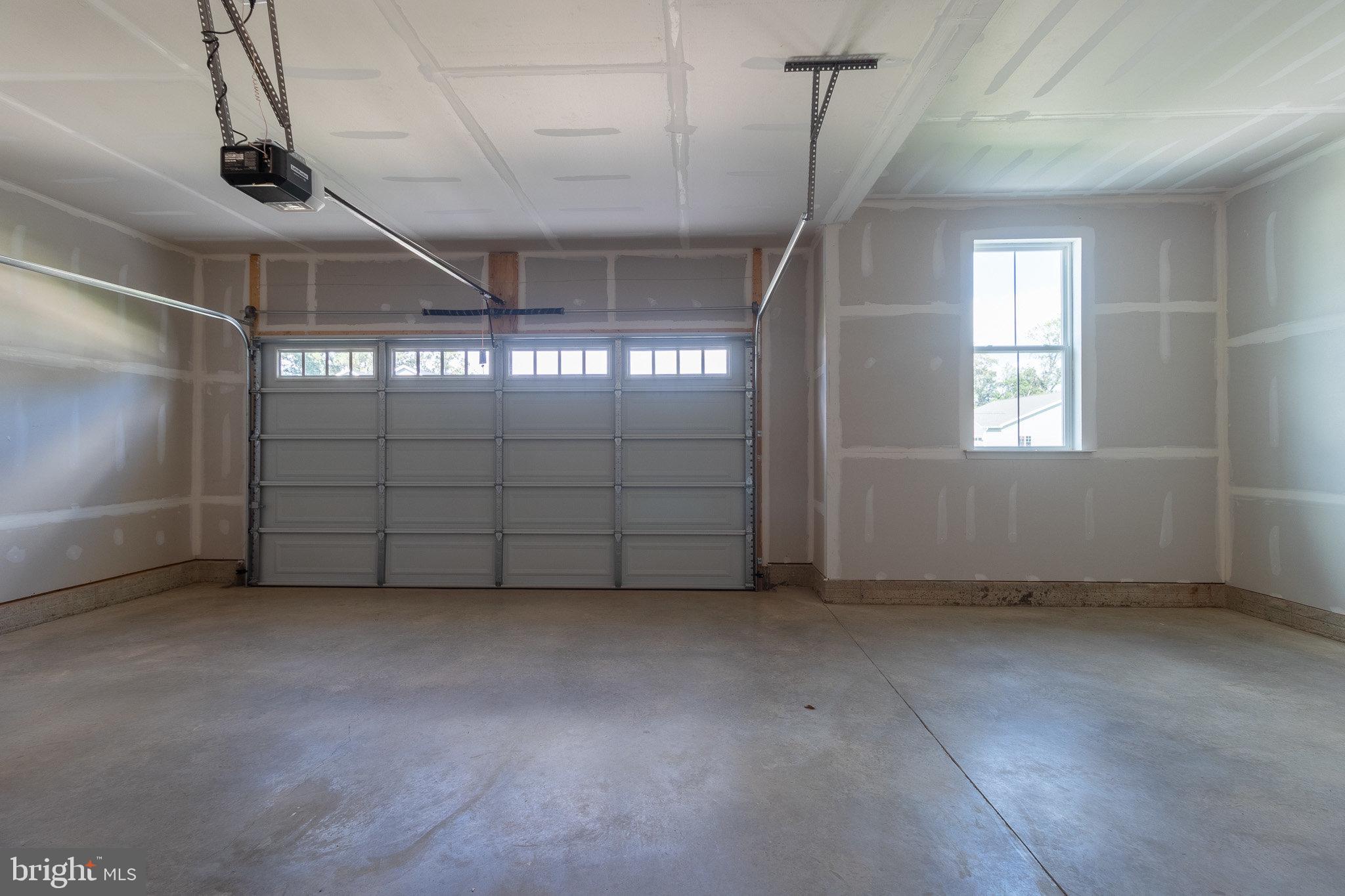 VINCENT ESTATES - Residential