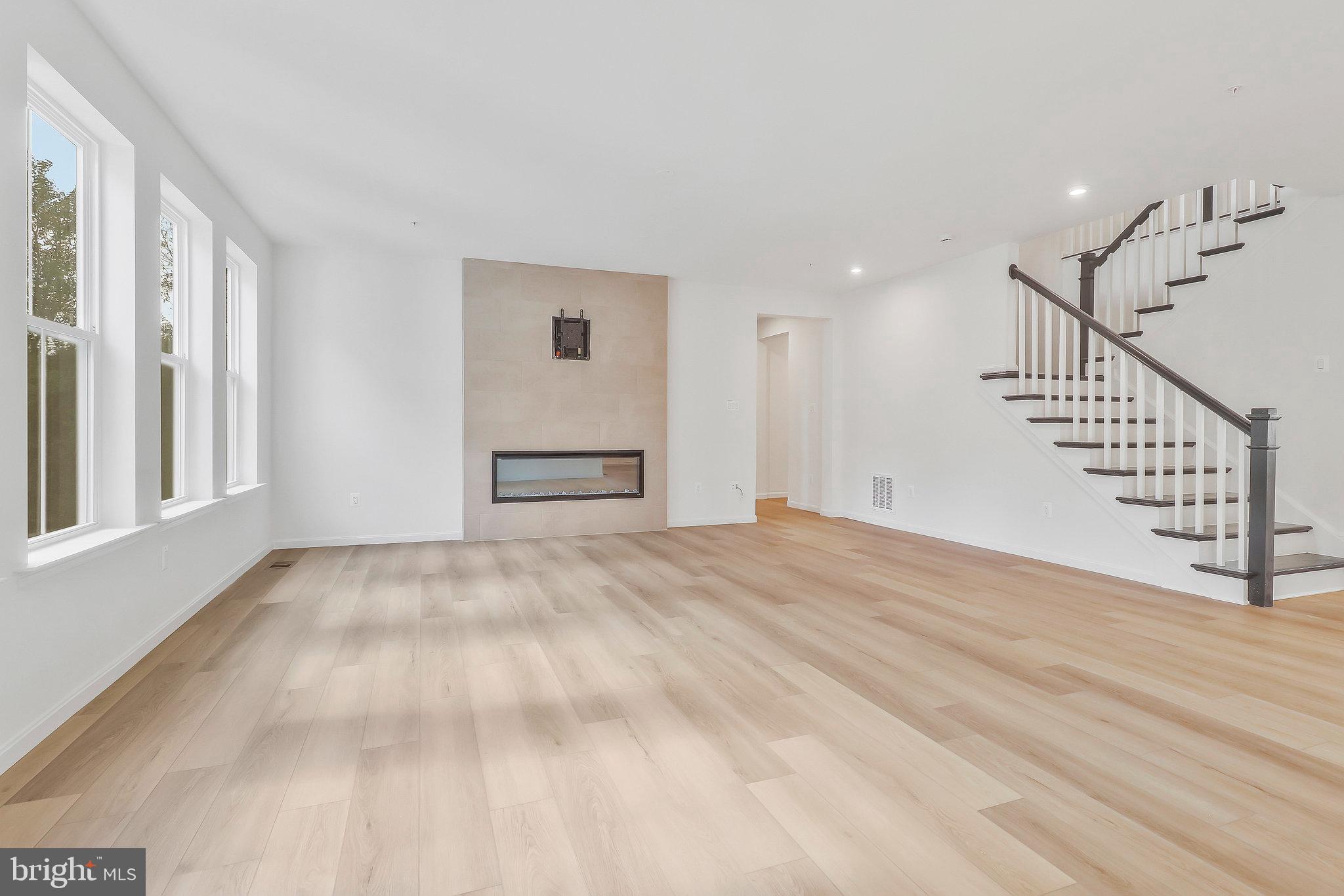 VINCENT ESTATES - Residential