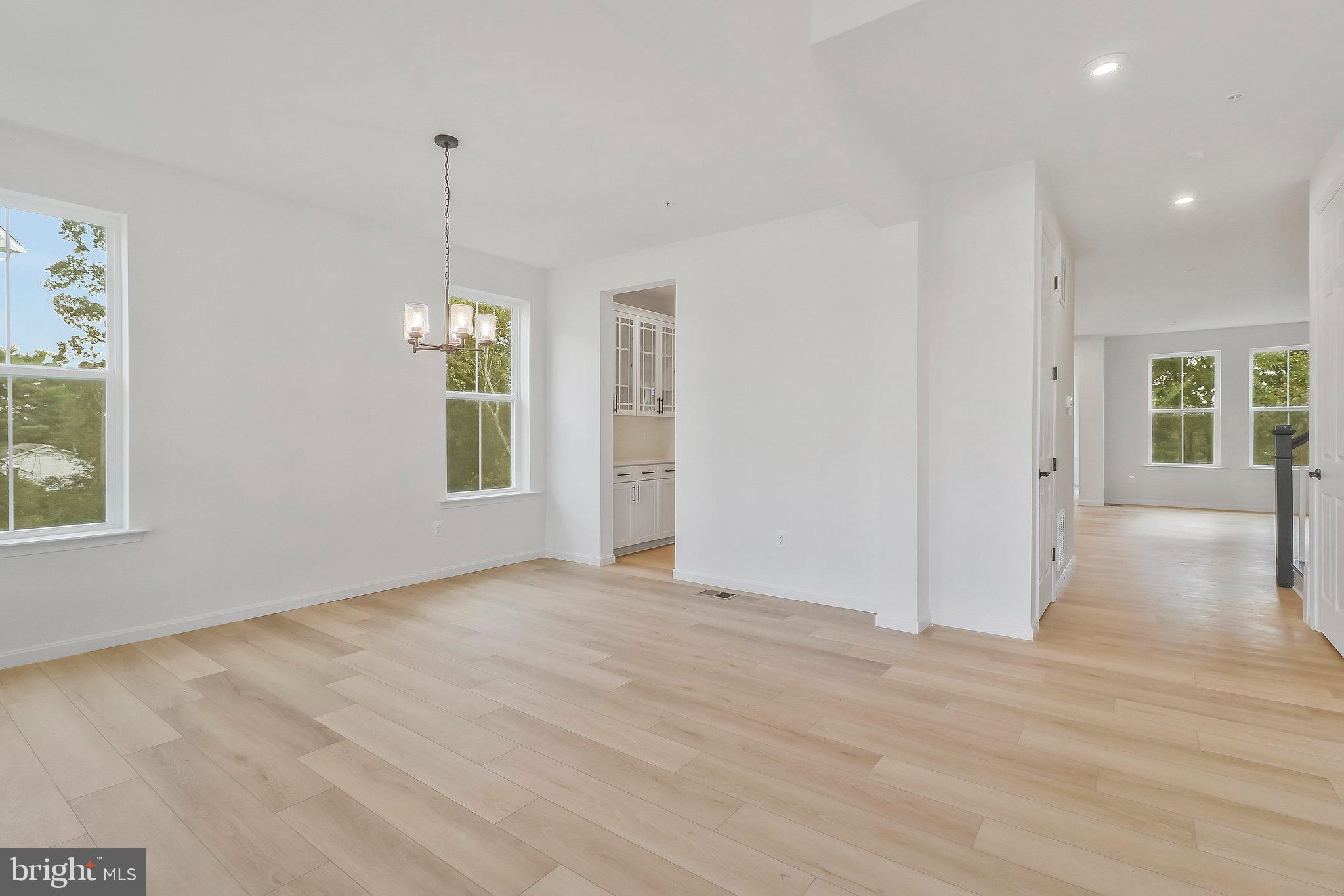 VINCENT ESTATES - Residential