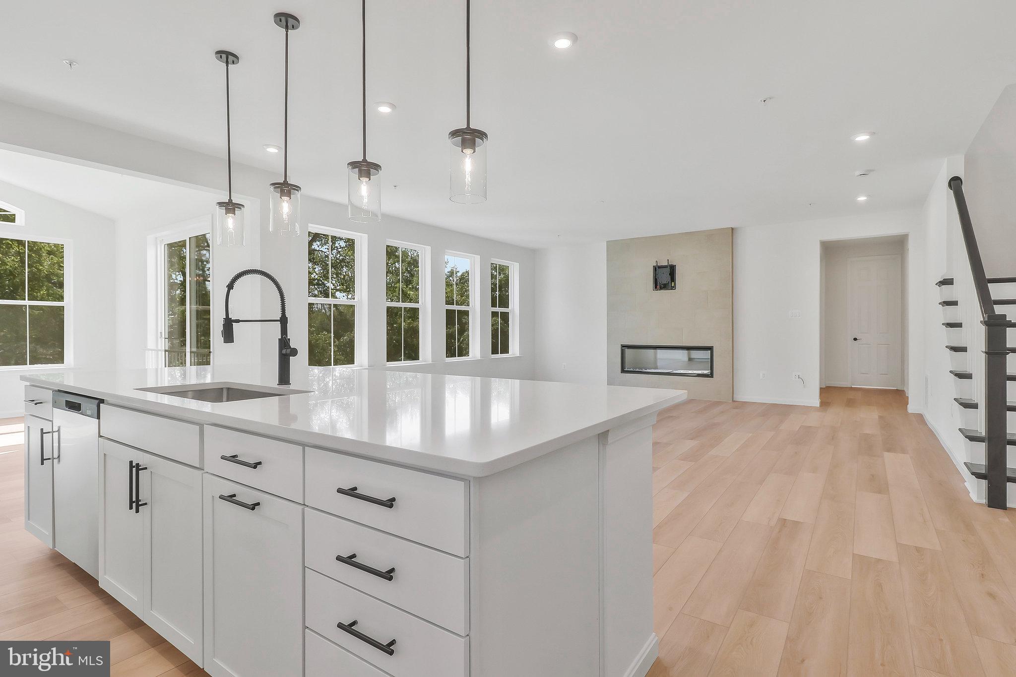 VINCENT ESTATES - Residential