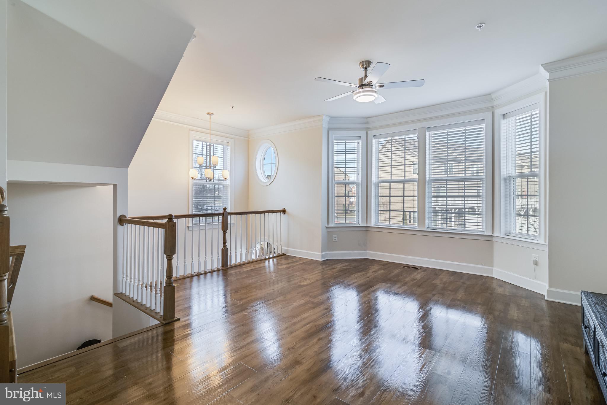 2801 GOLDEN GATE COURT