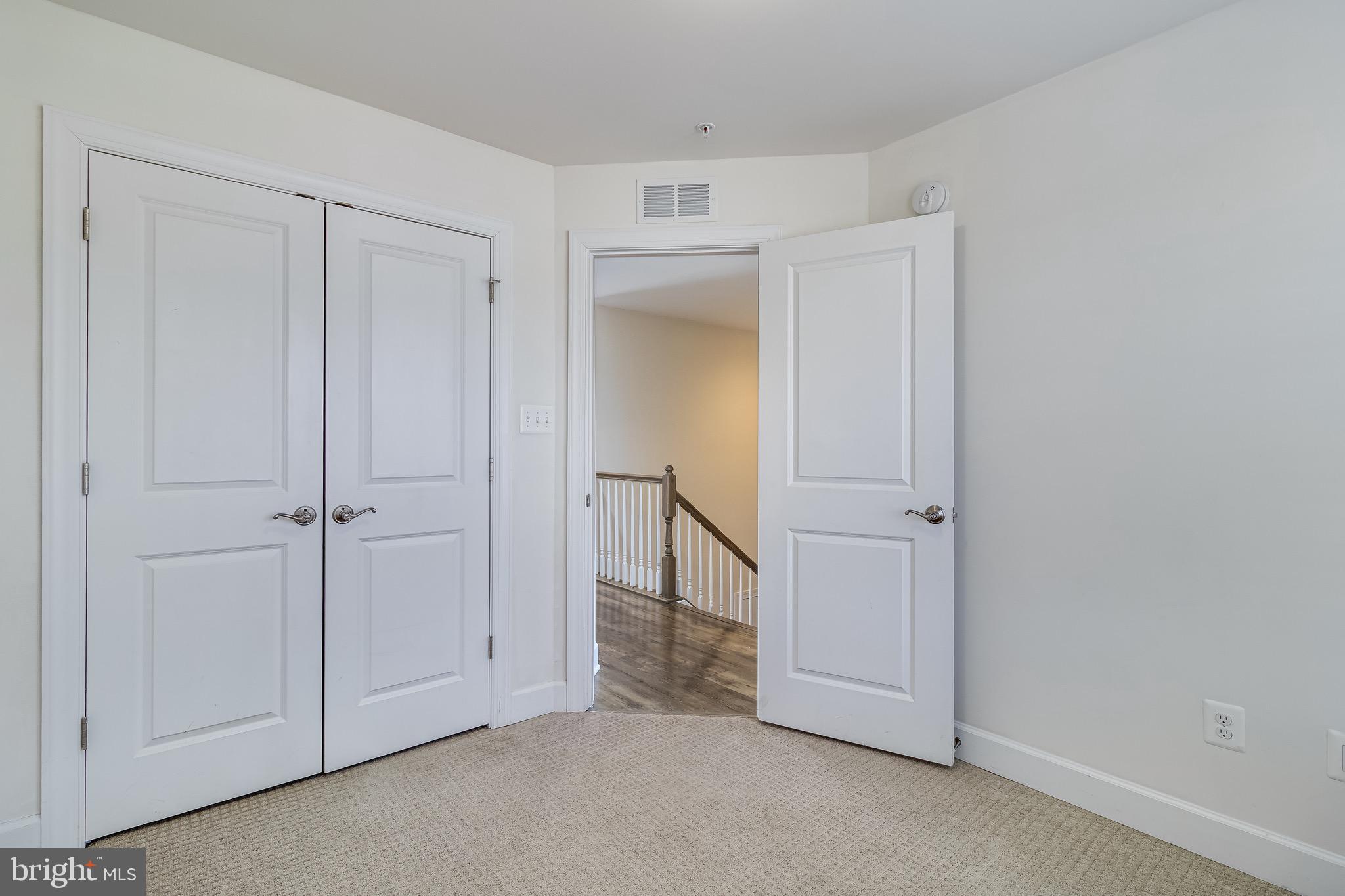 HAMILTON PARK - Residential