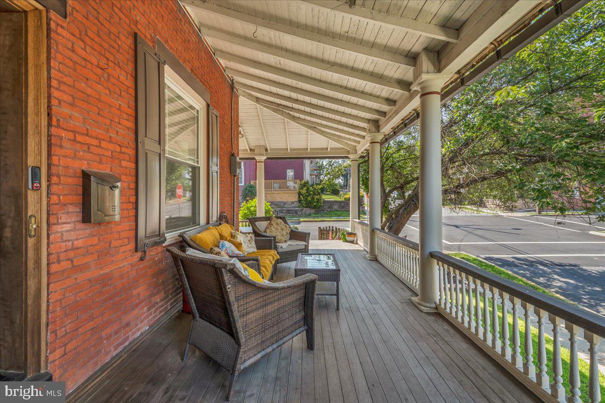 84 N MAPLE STREET