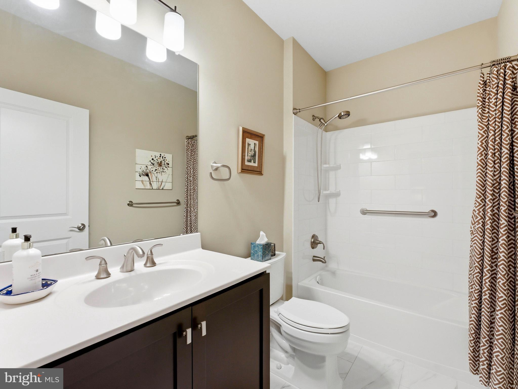 REGENCY AT YARDLEY - Residential