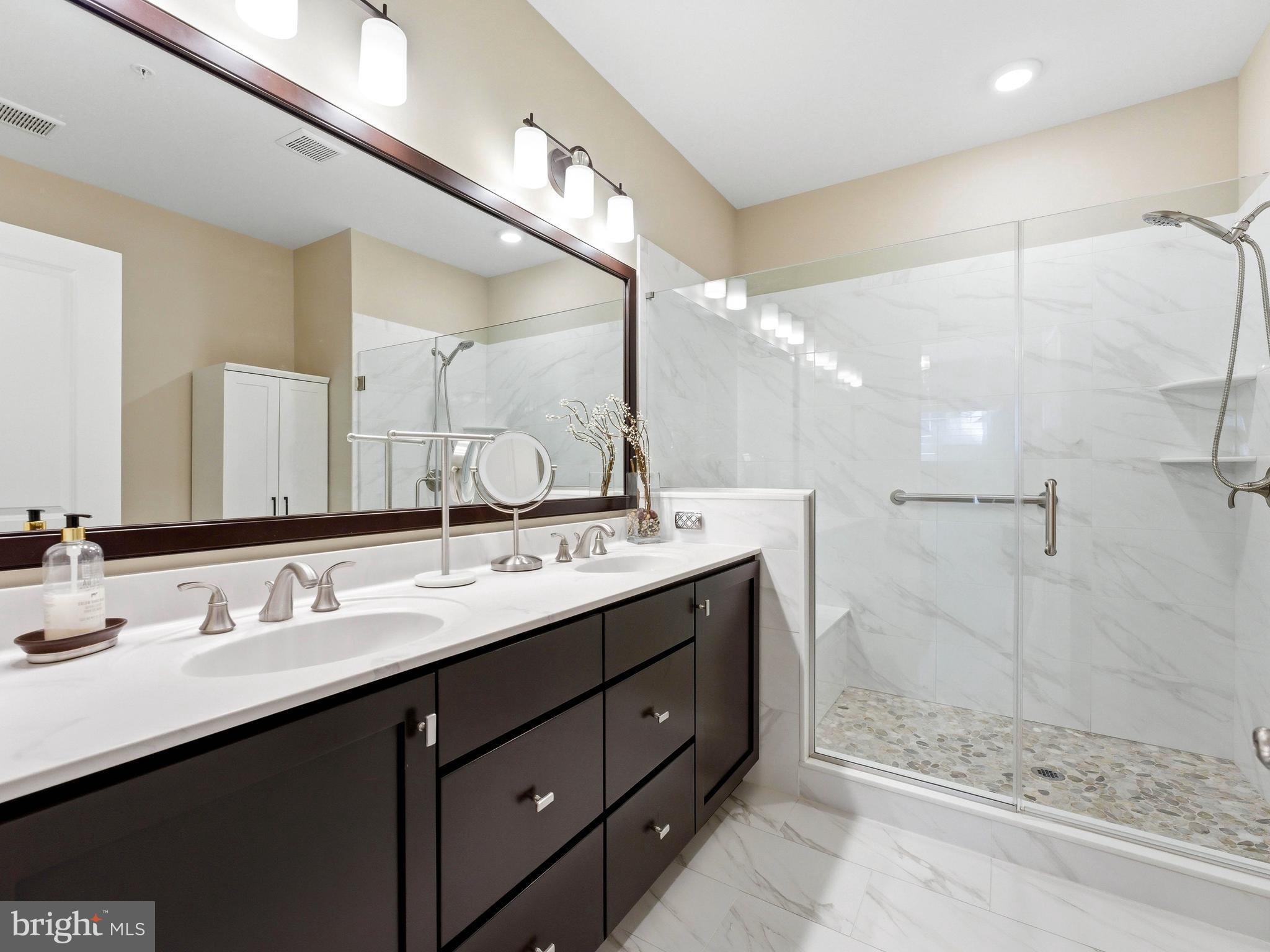 REGENCY AT YARDLEY - Residential