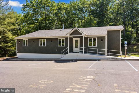 Photo of 352 Monmouth Road, FREEHOLD, NJ 07728 (MLS # NJMM2002554)