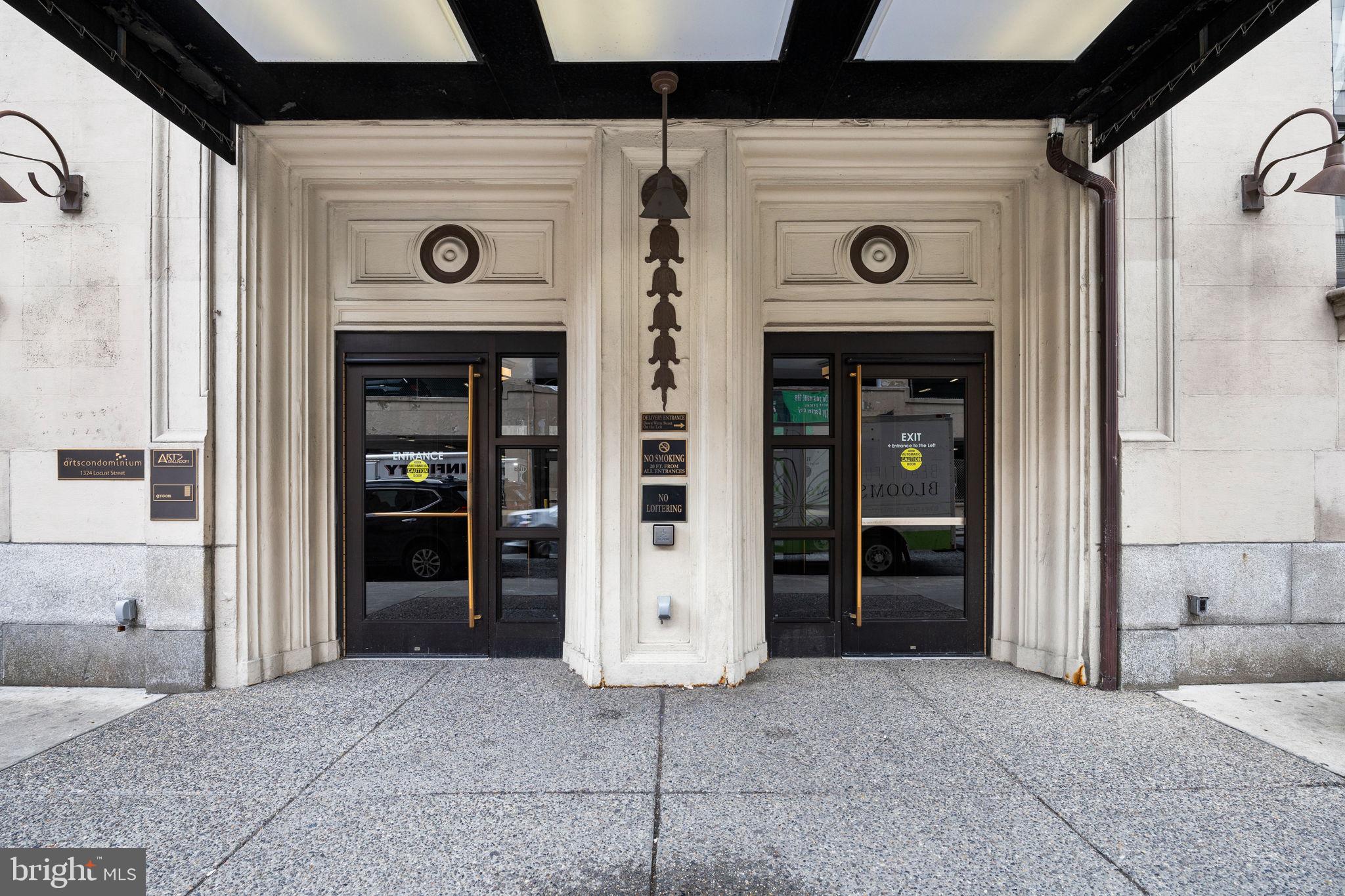 WASHINGTON SQ WEST - Residential