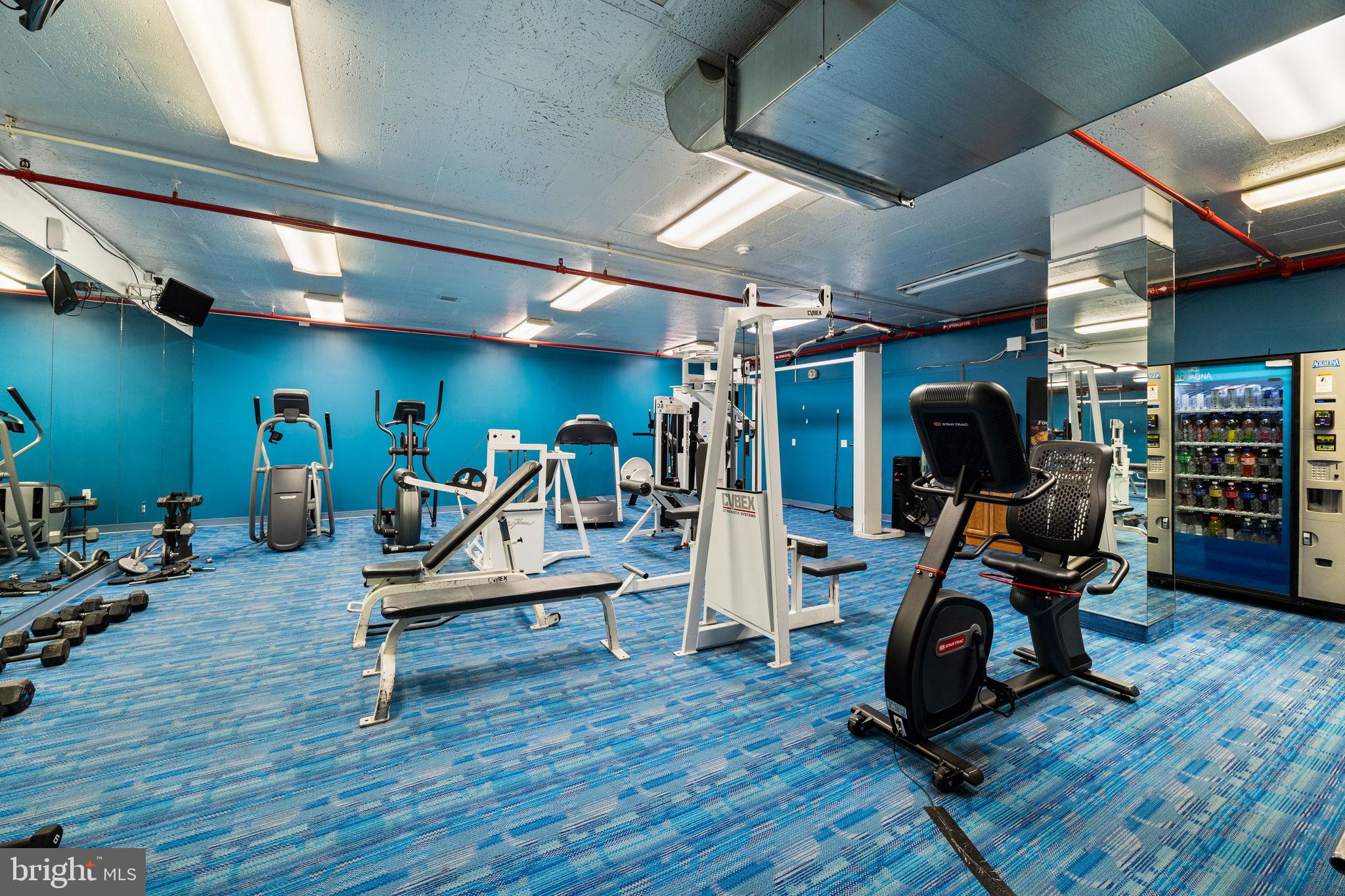 WASHINGTON SQ WEST - Residential