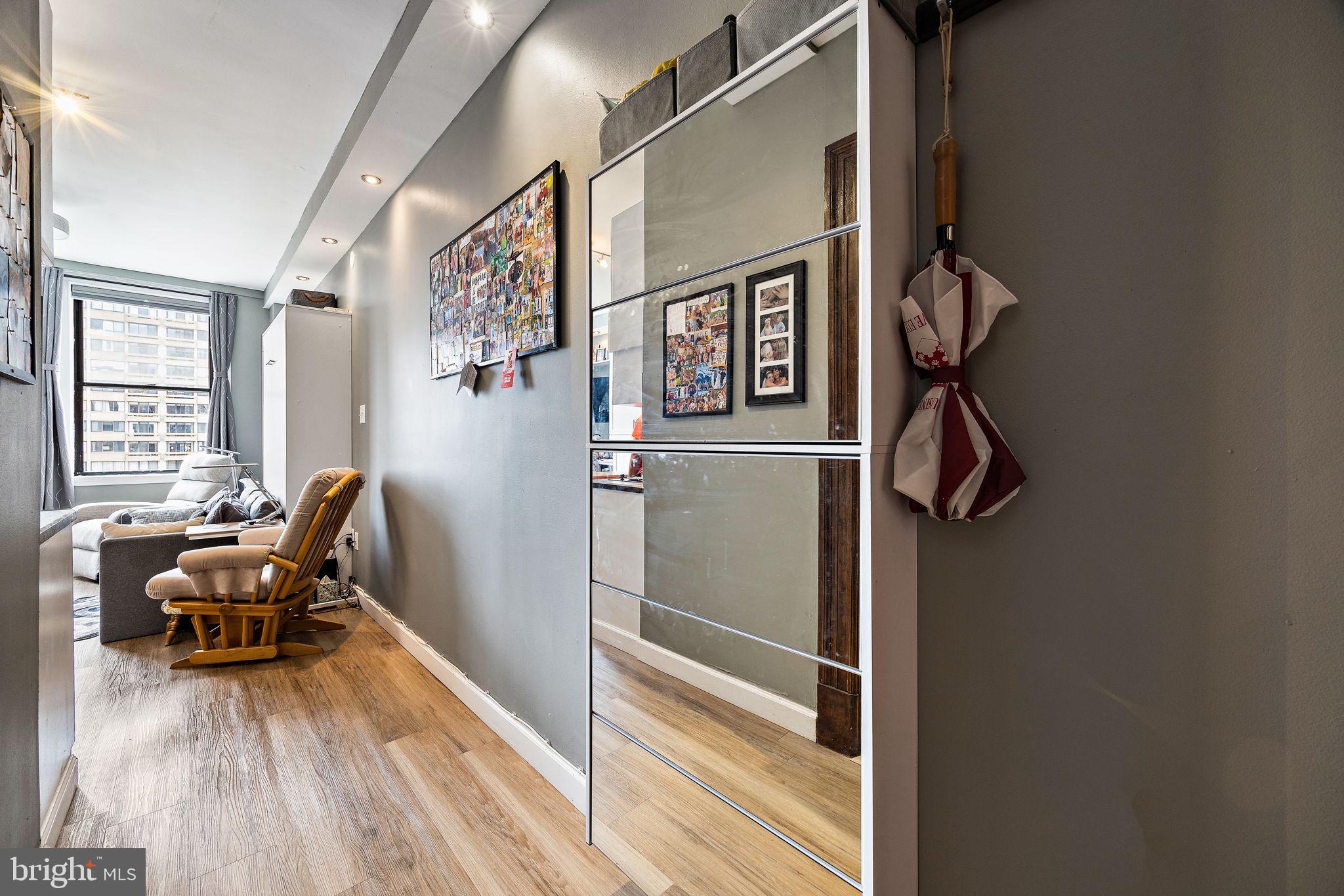 WASHINGTON SQ WEST - Residential