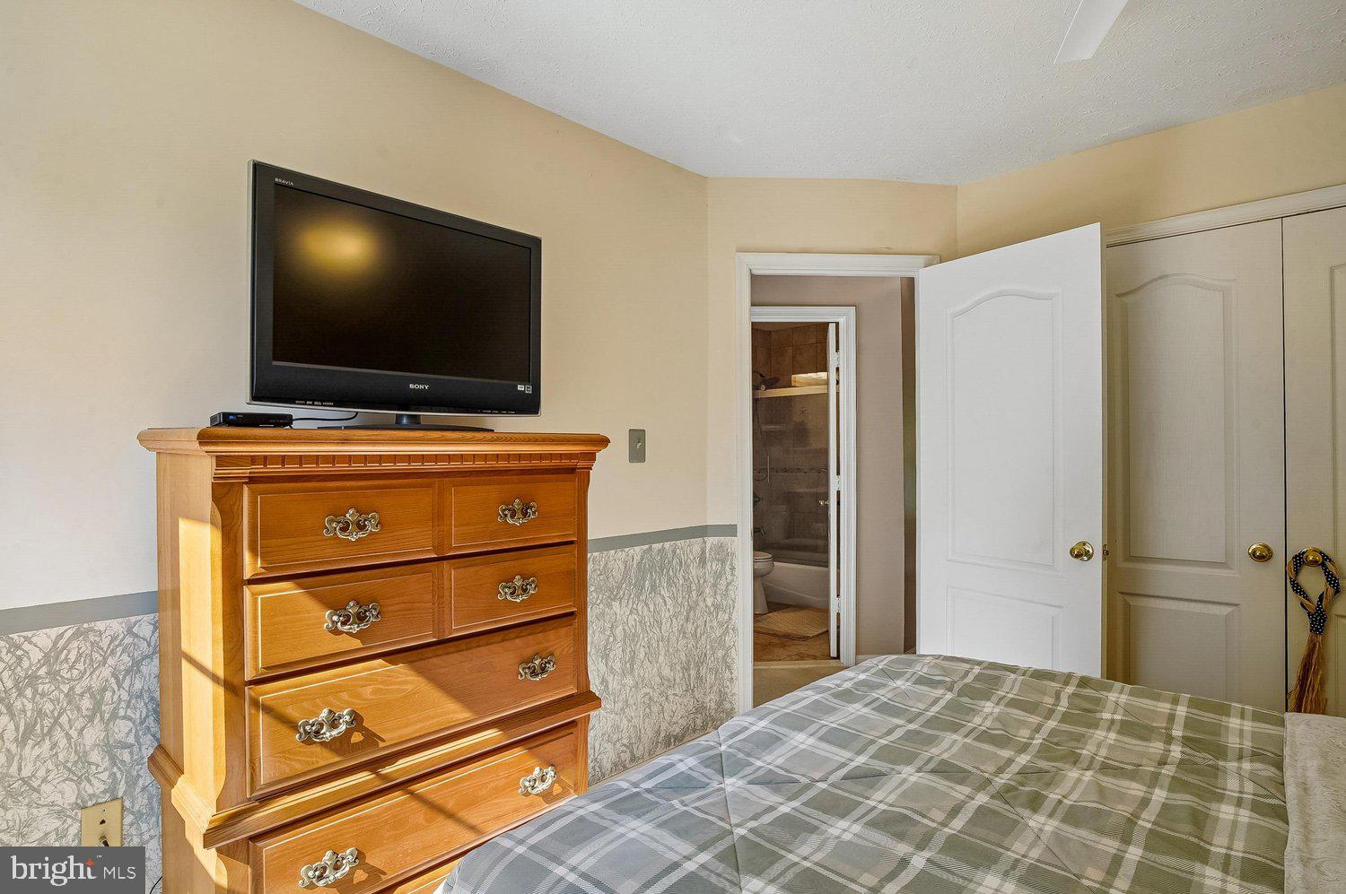 RICHFIELD STATION VILLAGE - Residential