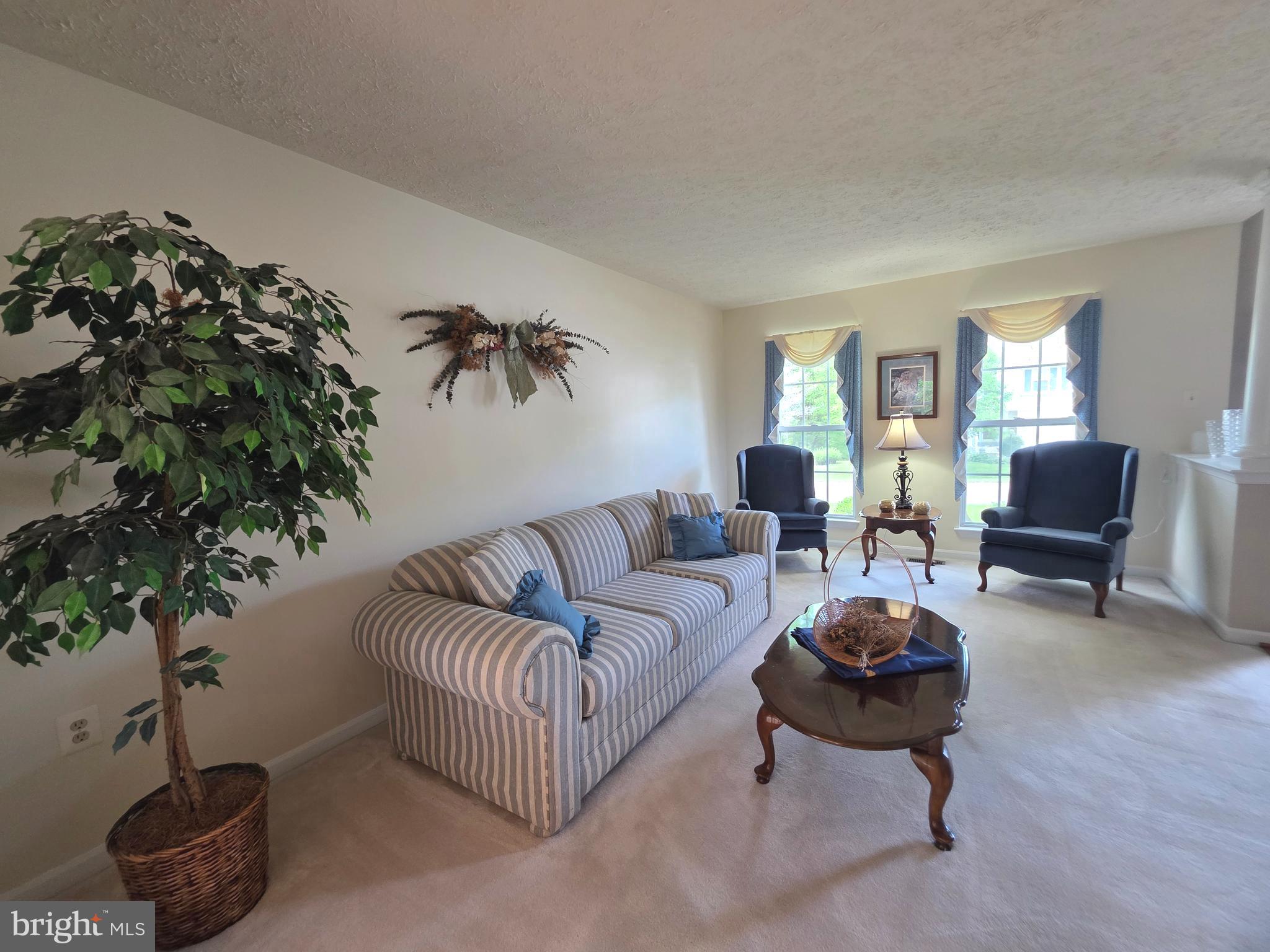 2465 WOODLAND COURT