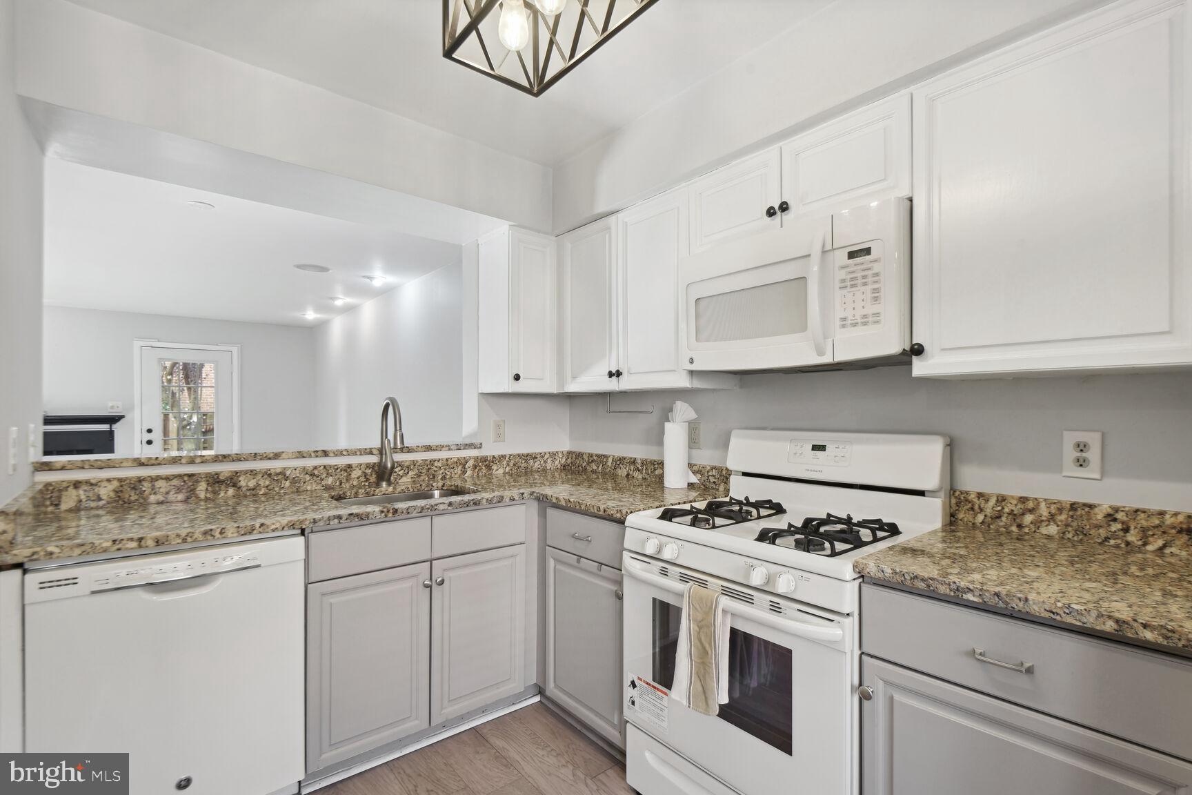 YACHT CLUB AT SEQUOIA VILLAGE - Residential Lease