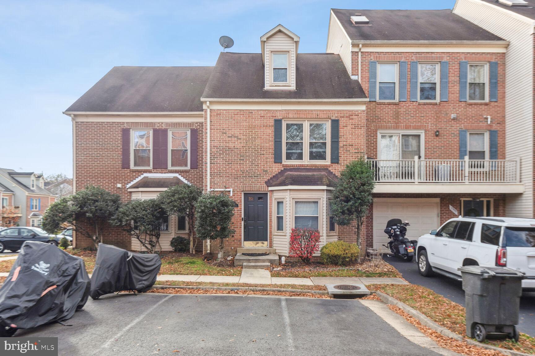 YACHT CLUB AT SEQUOIA VILLAGE - Residential Lease