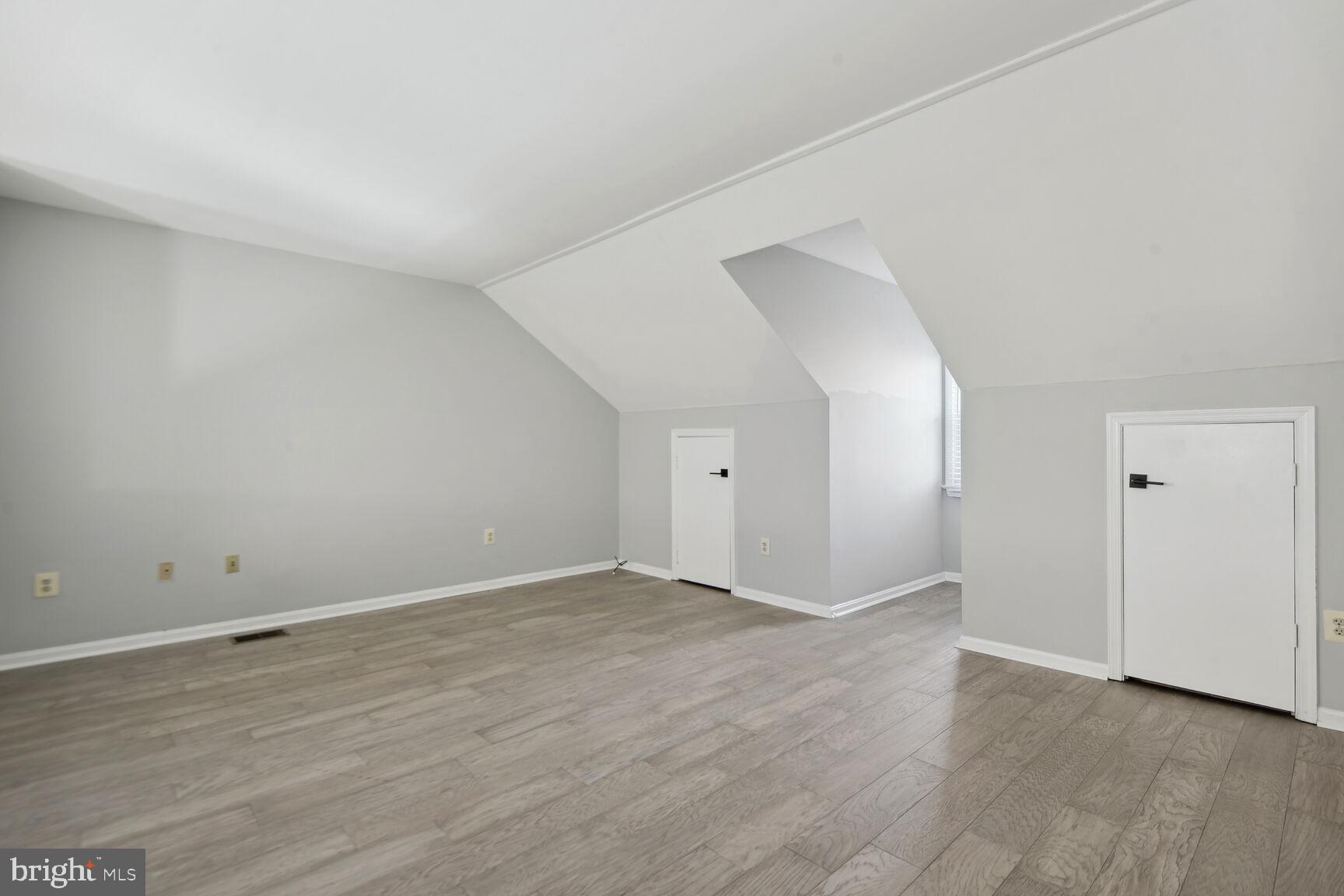 YACHT CLUB AT SEQUOIA VILLAGE - Residential Lease