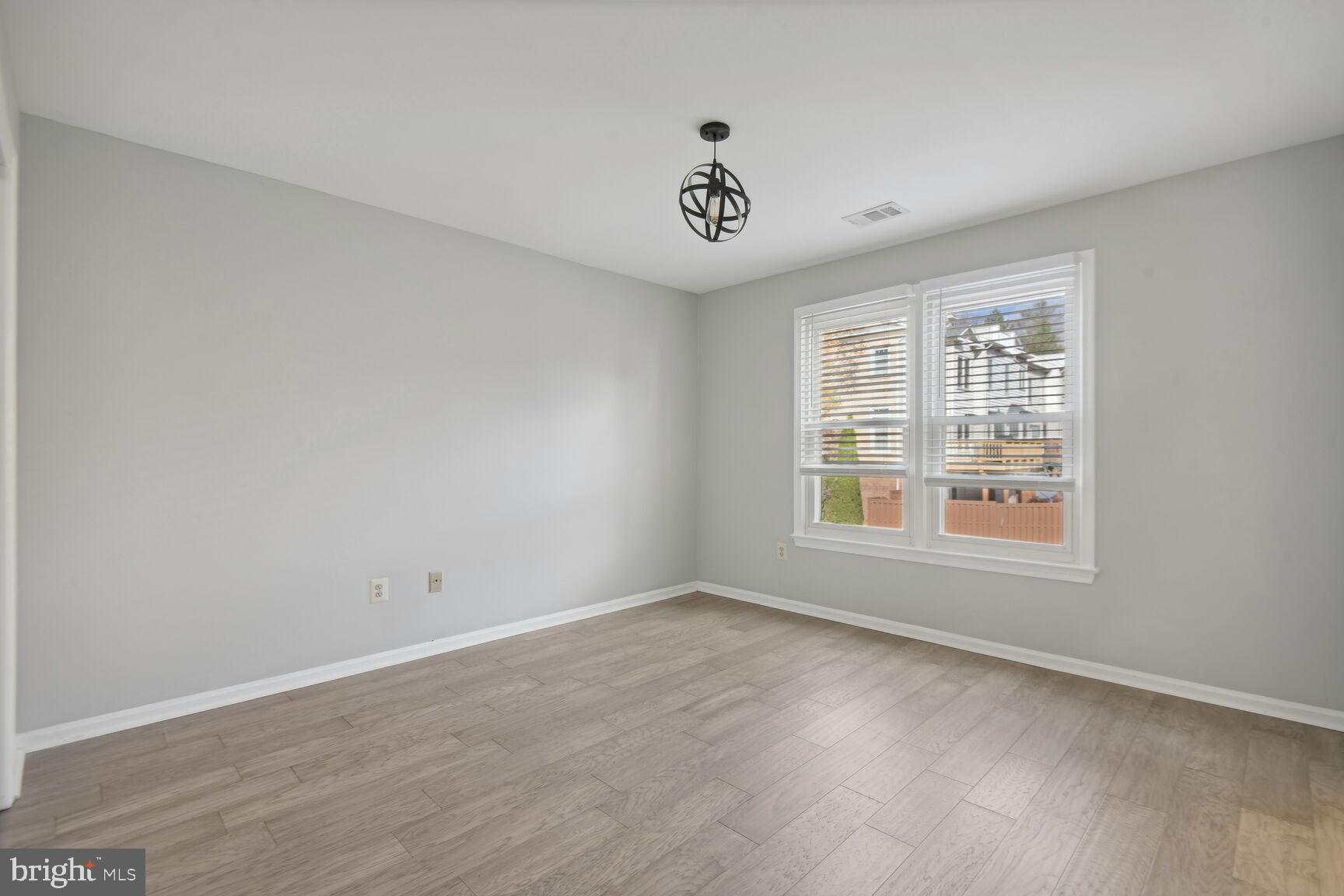 YACHT CLUB AT SEQUOIA VILLAGE - Residential Lease