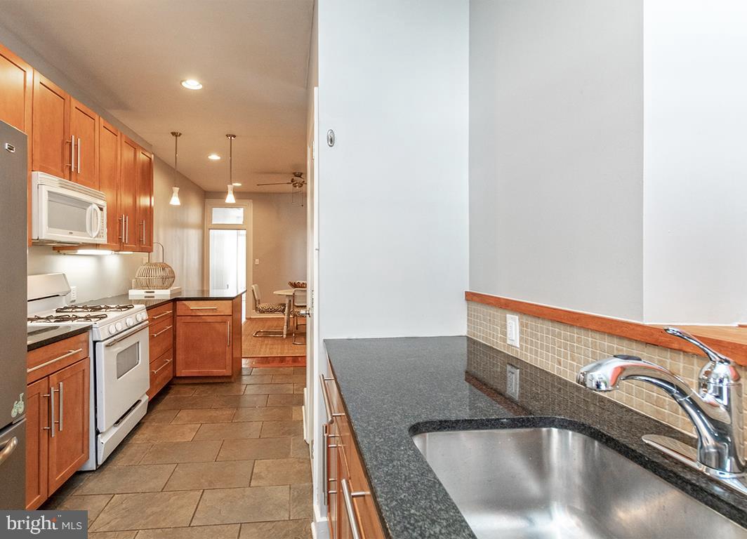 HAMPDEN HISTORIC DISTRICT - Residential