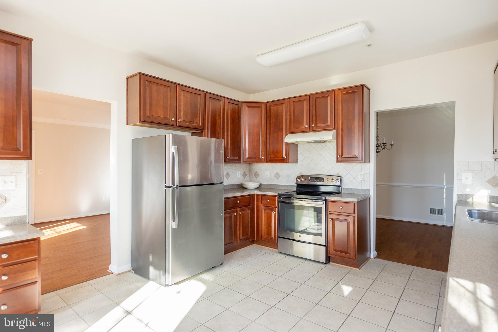 GATHERINGS AT LYNDWOOD - Residential