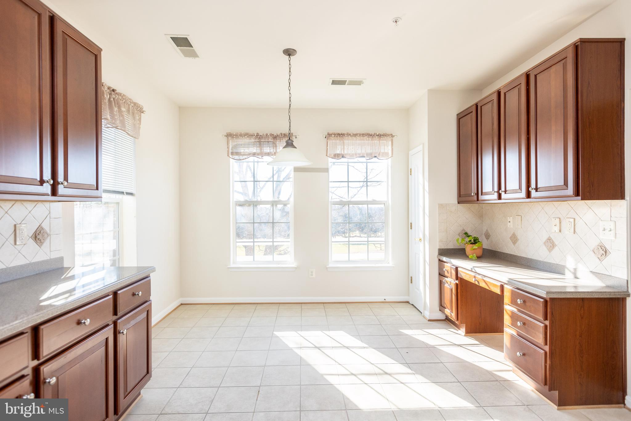 GATHERINGS AT LYNDWOOD - Residential