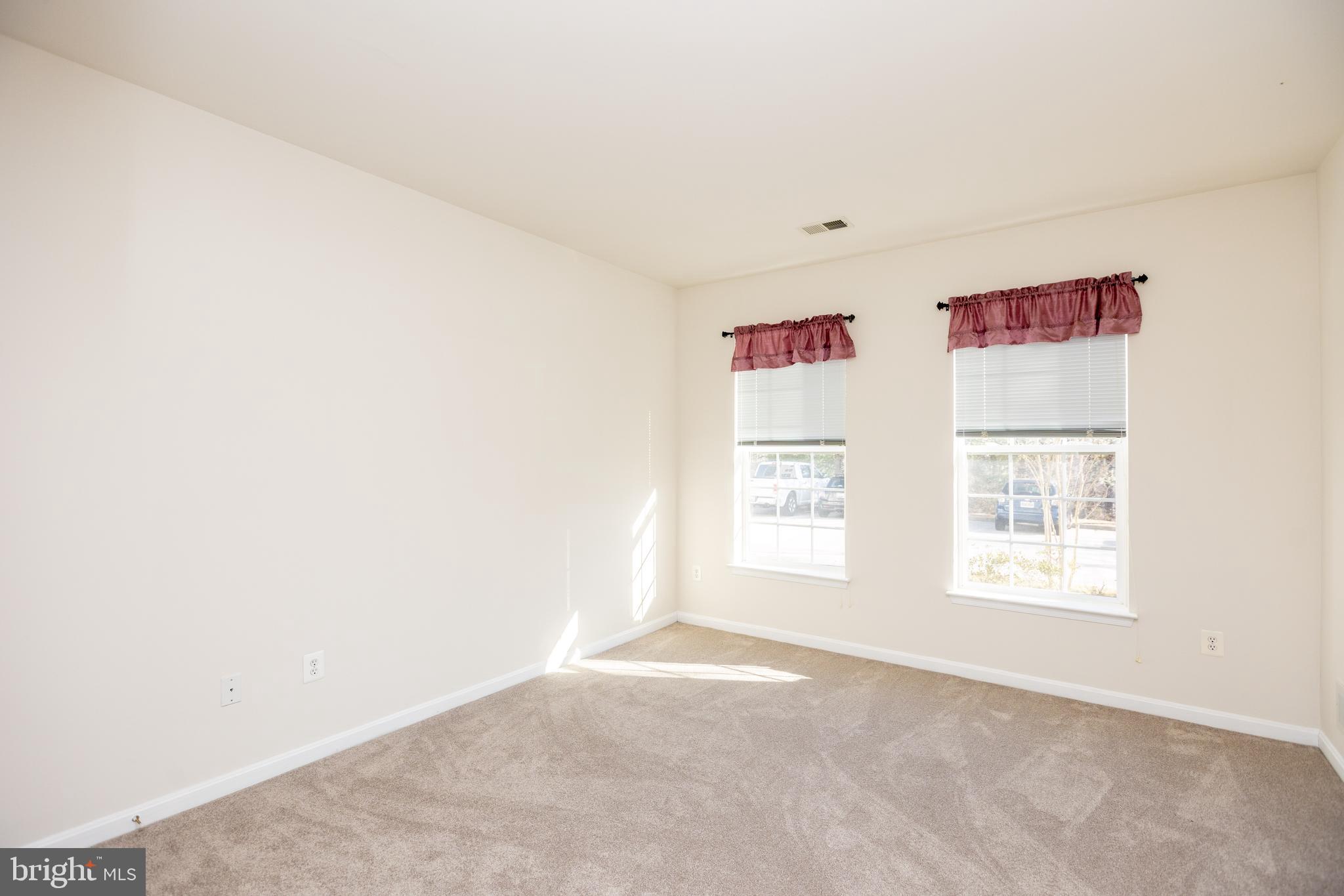 GATHERINGS AT LYNDWOOD - Residential