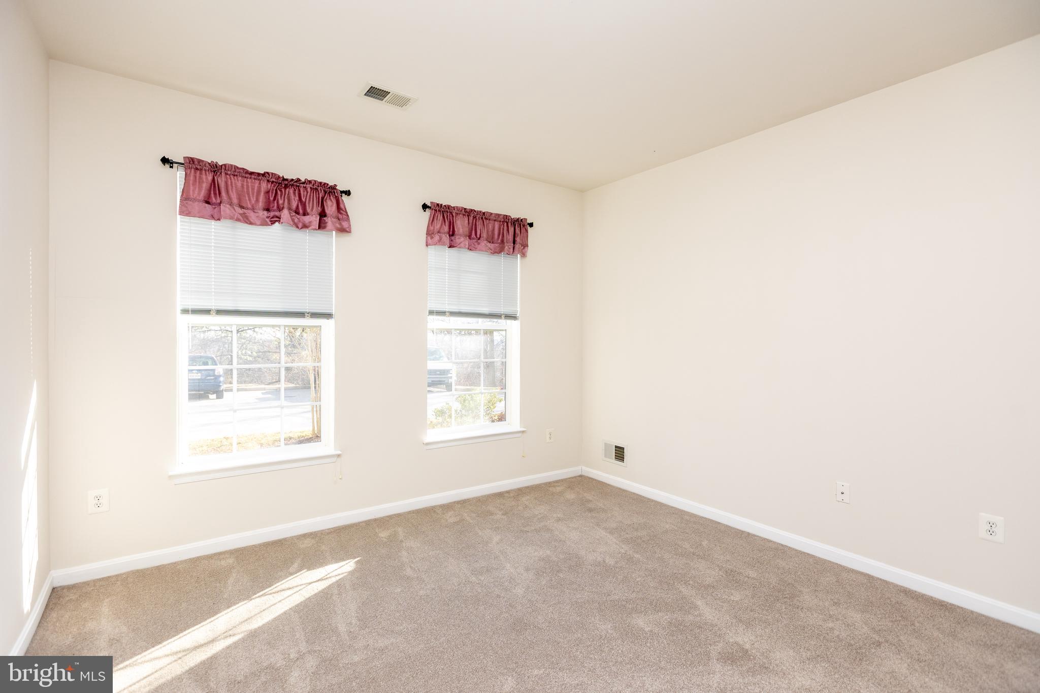 GATHERINGS AT LYNDWOOD - Residential