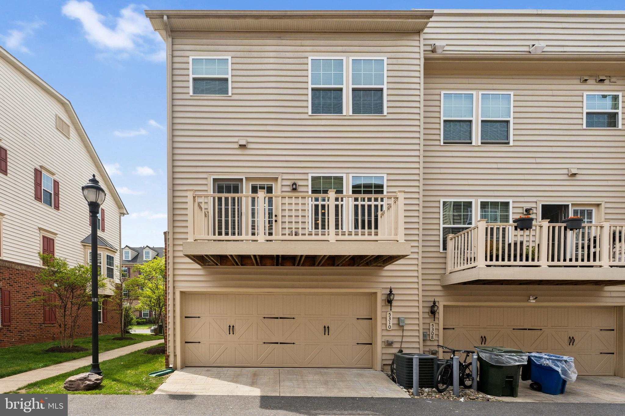 GREENBELT STATION - Residential