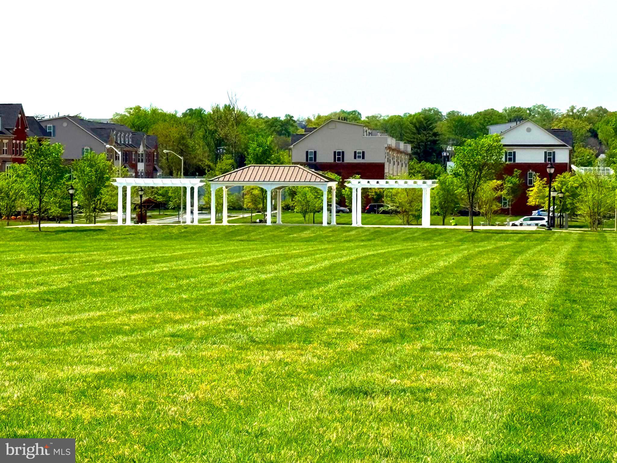 GREENBELT STATION - Residential