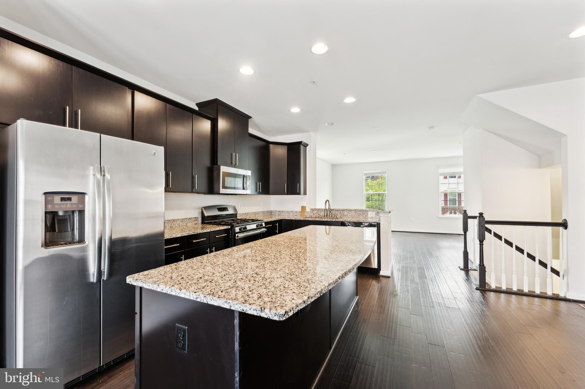 GREENBELT STATION - Residential