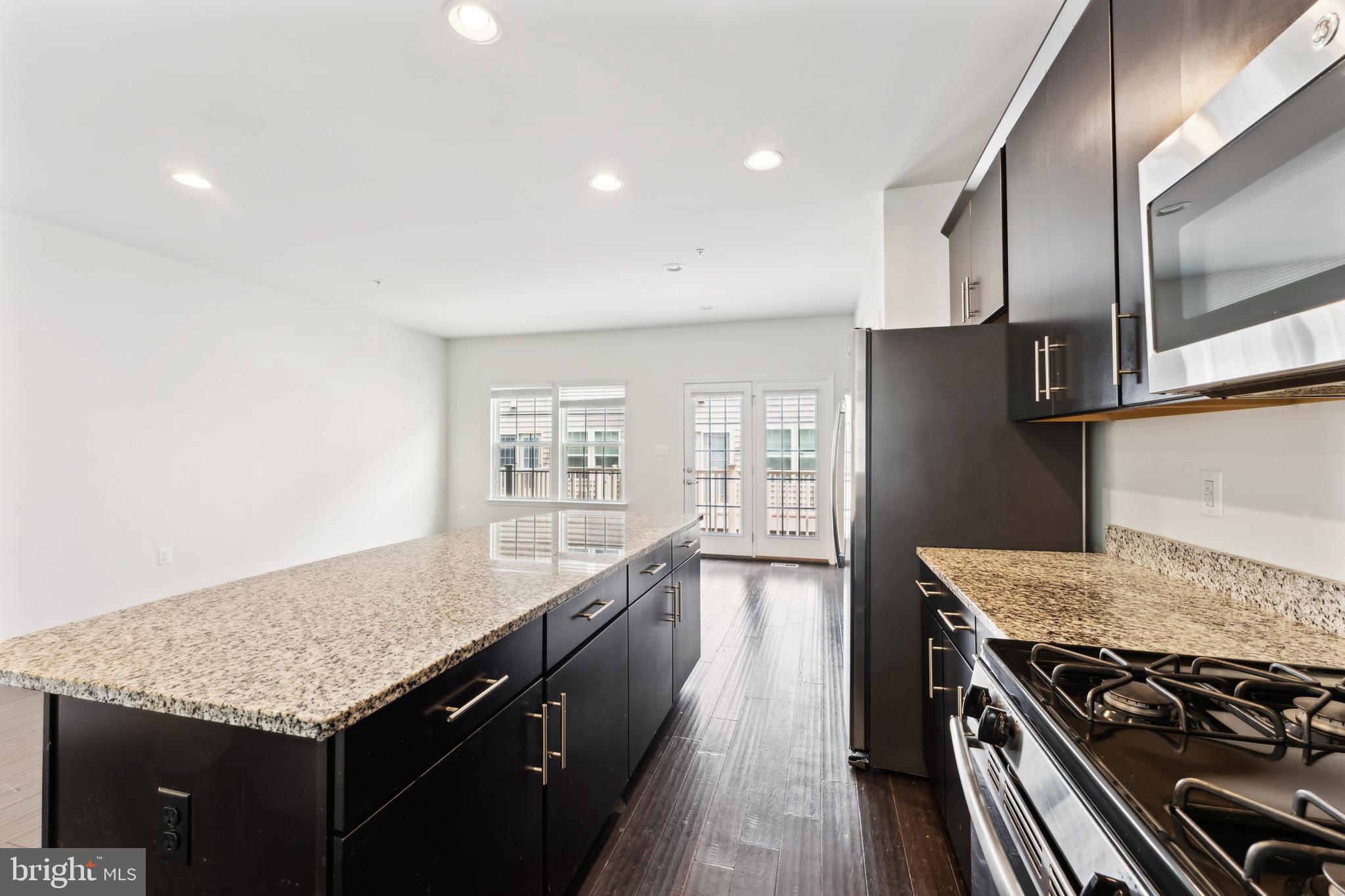 GREENBELT STATION - Residential