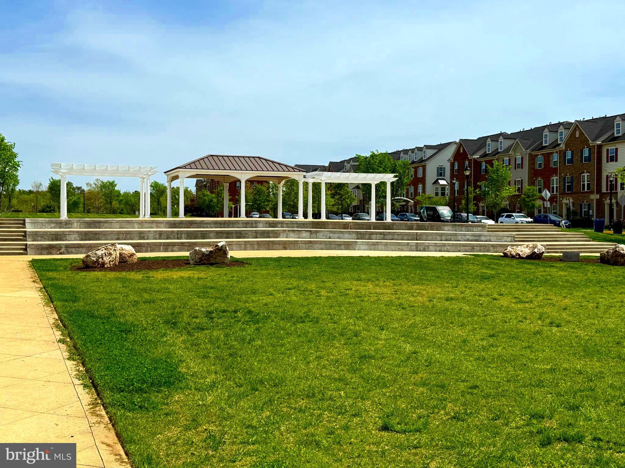 GREENBELT STATION - Residential