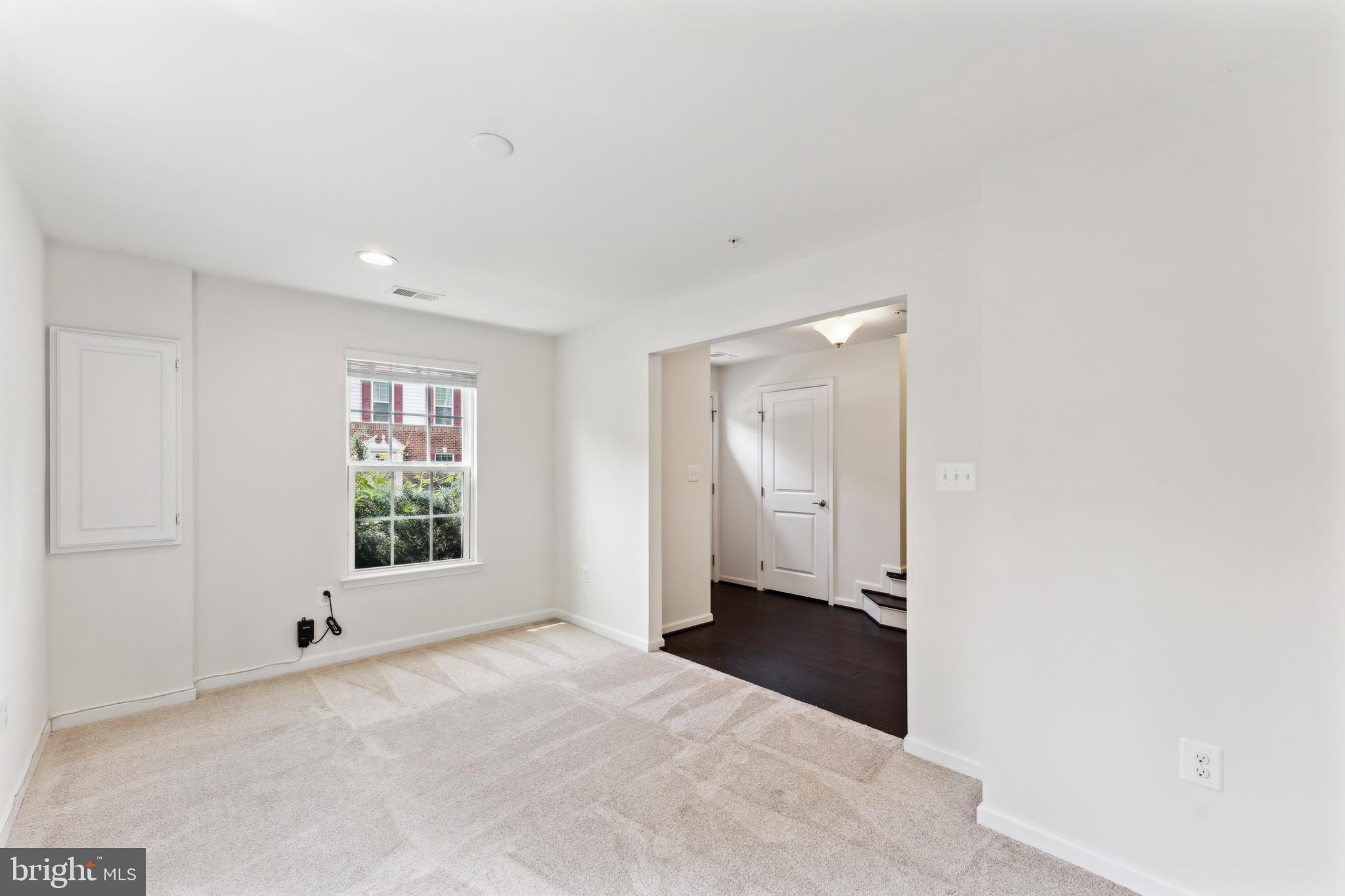 5310 SMITHS COVE LANE