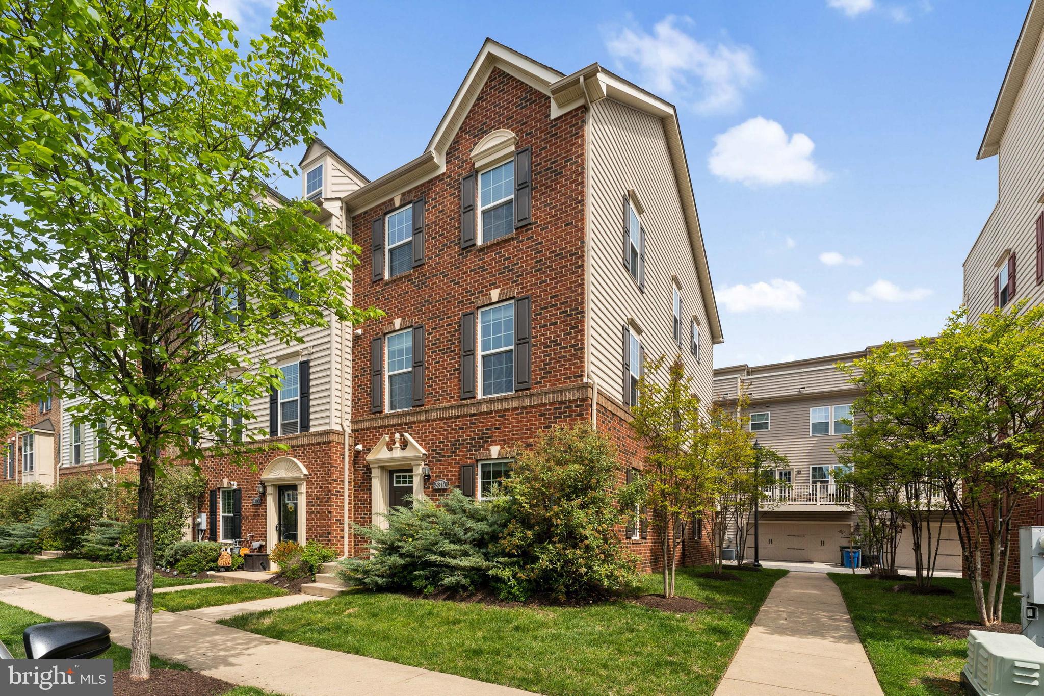 5310 SMITHS COVE LANE