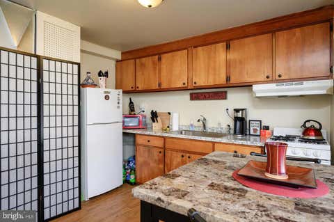 Townhouse For Rent - 120 Roberta Jean Avenue<br/> LITTLESTOWN, PA 17340