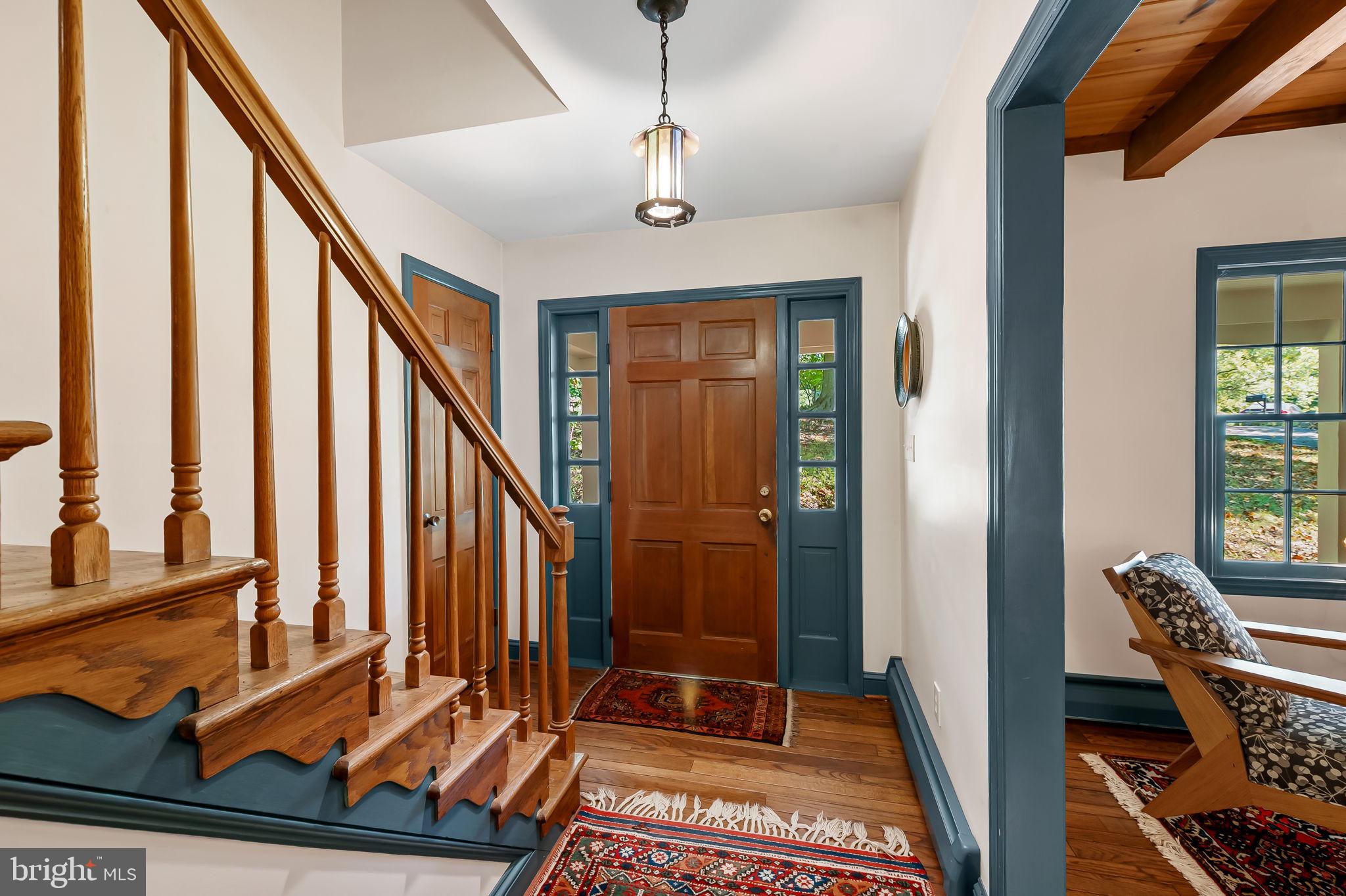 9002 MANORDALE