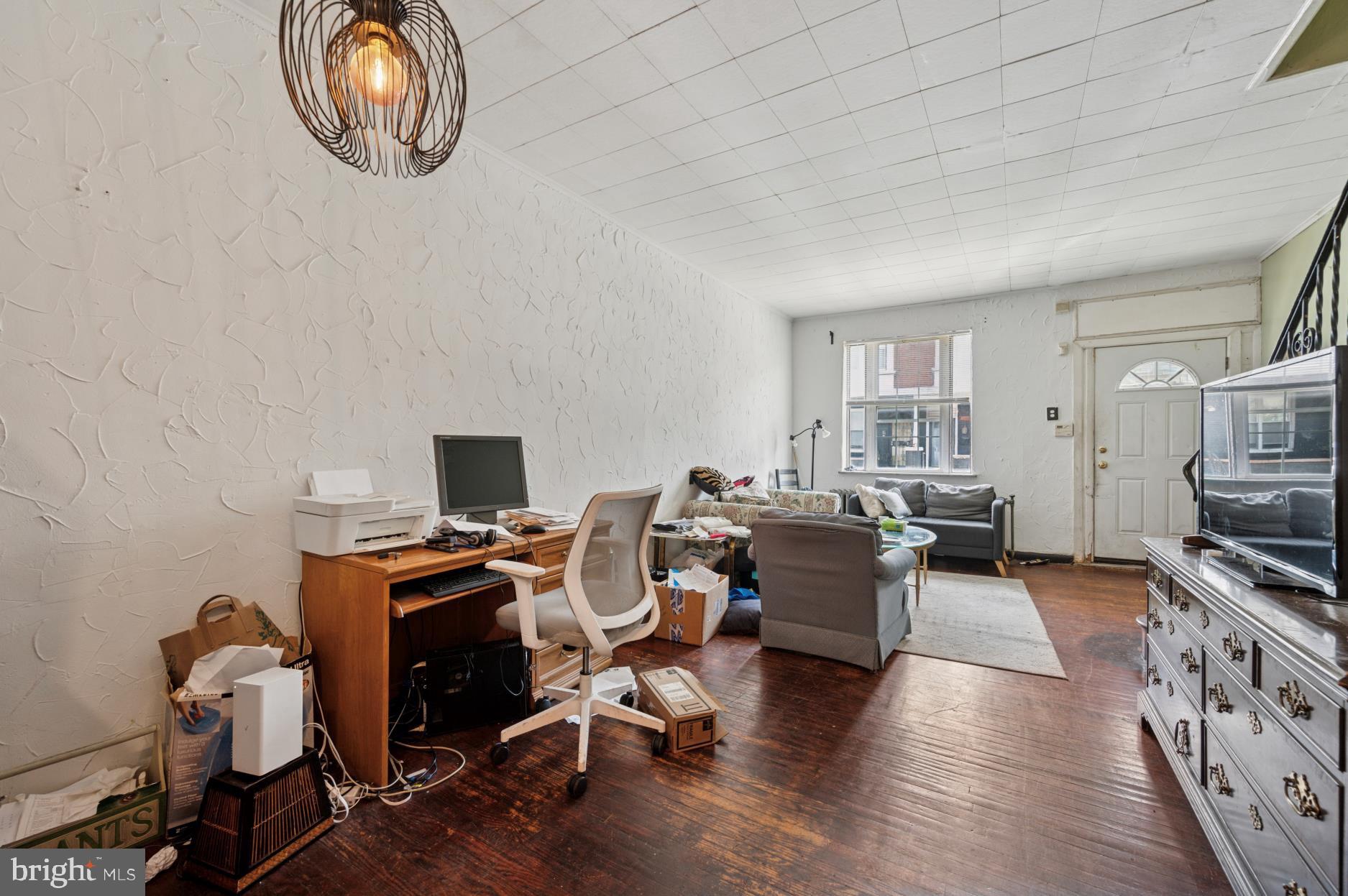 POINT BREEZE - Residential