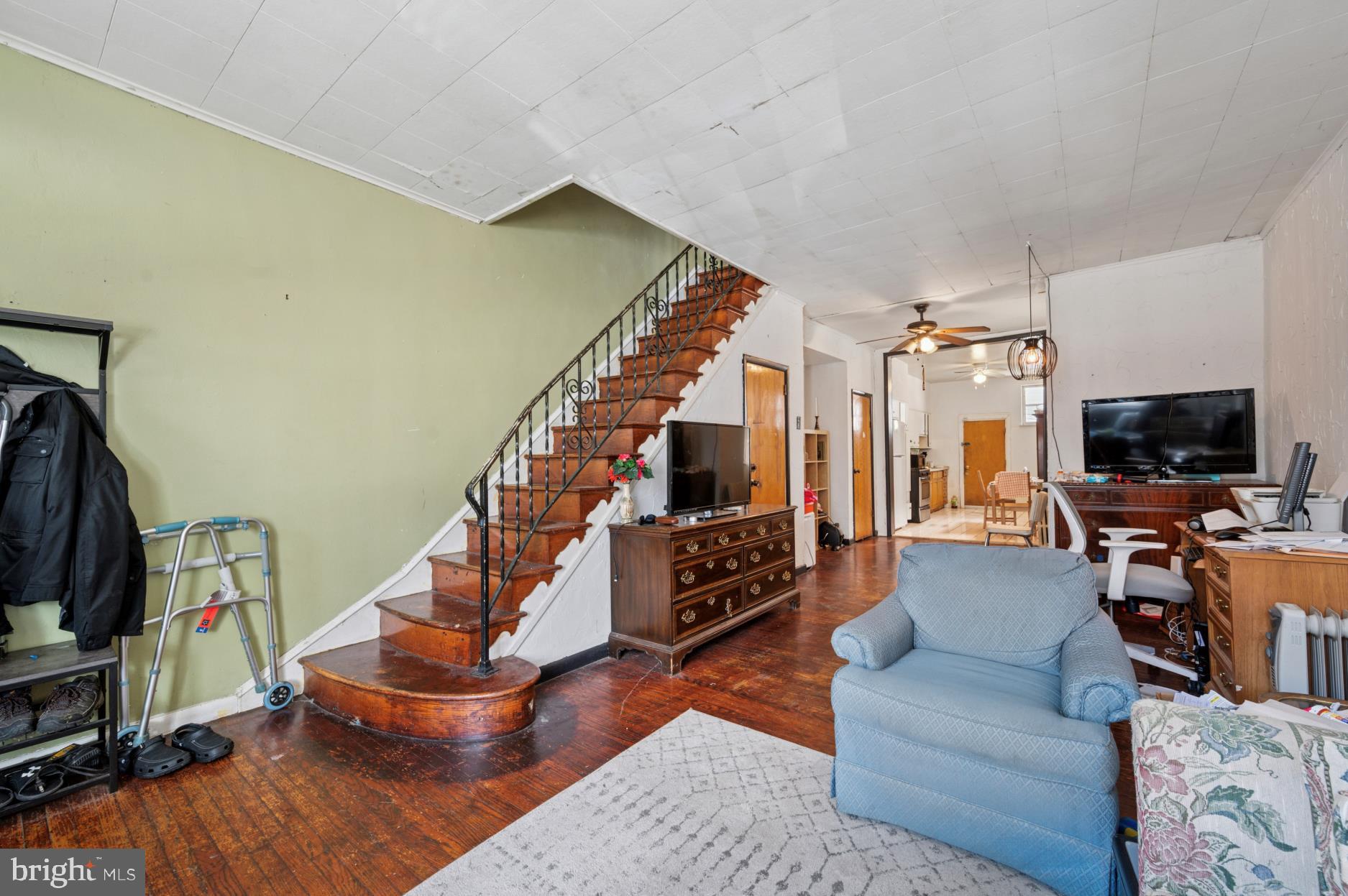 POINT BREEZE - Residential