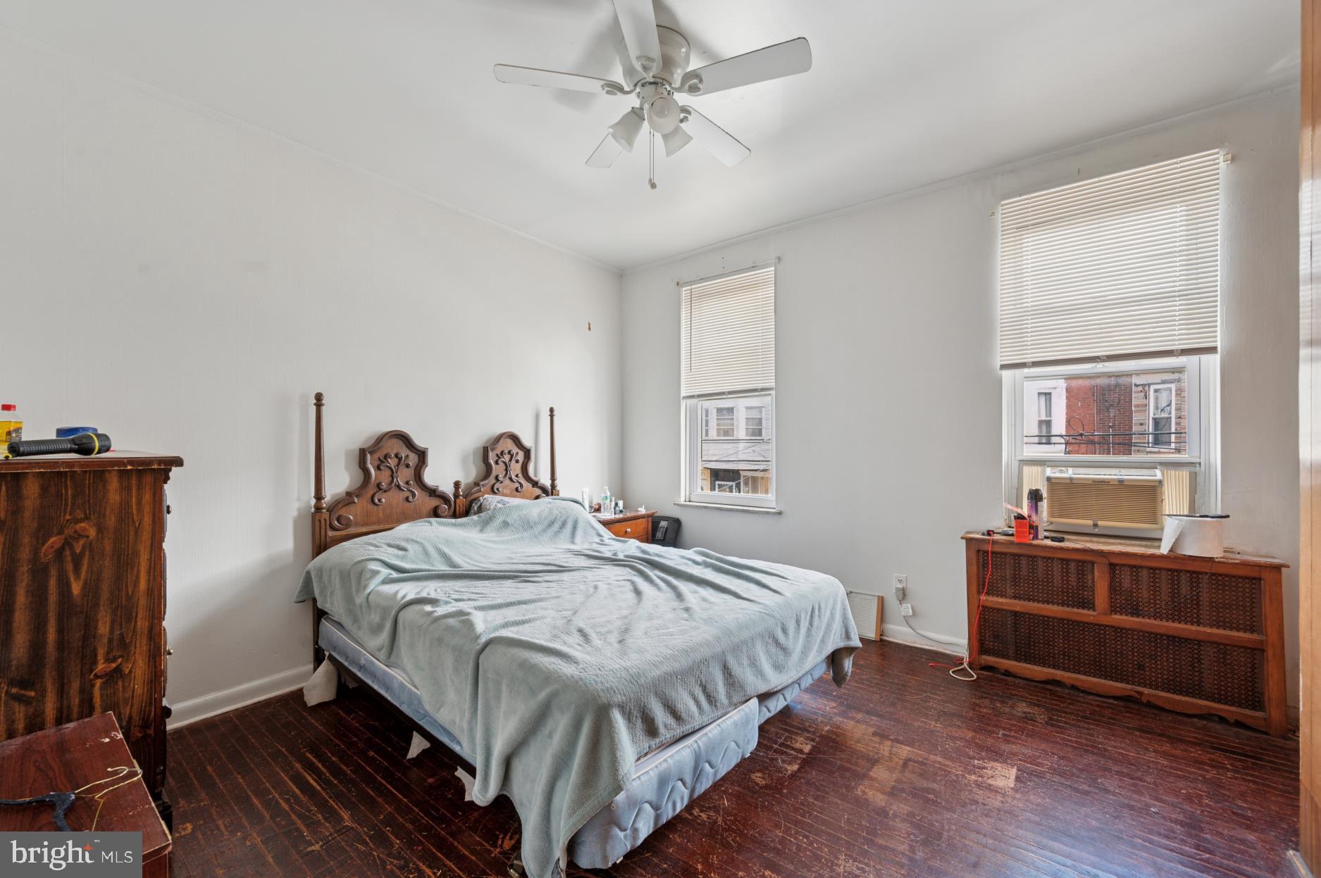POINT BREEZE - Residential