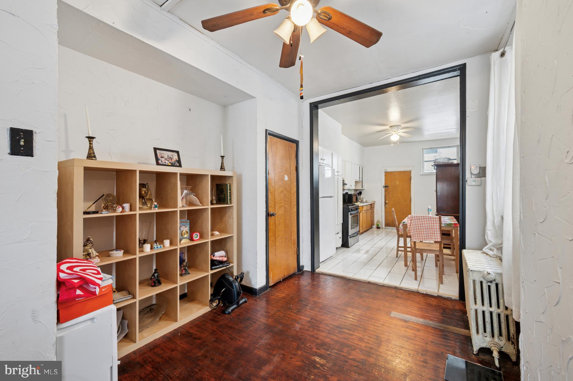 POINT BREEZE - Residential
