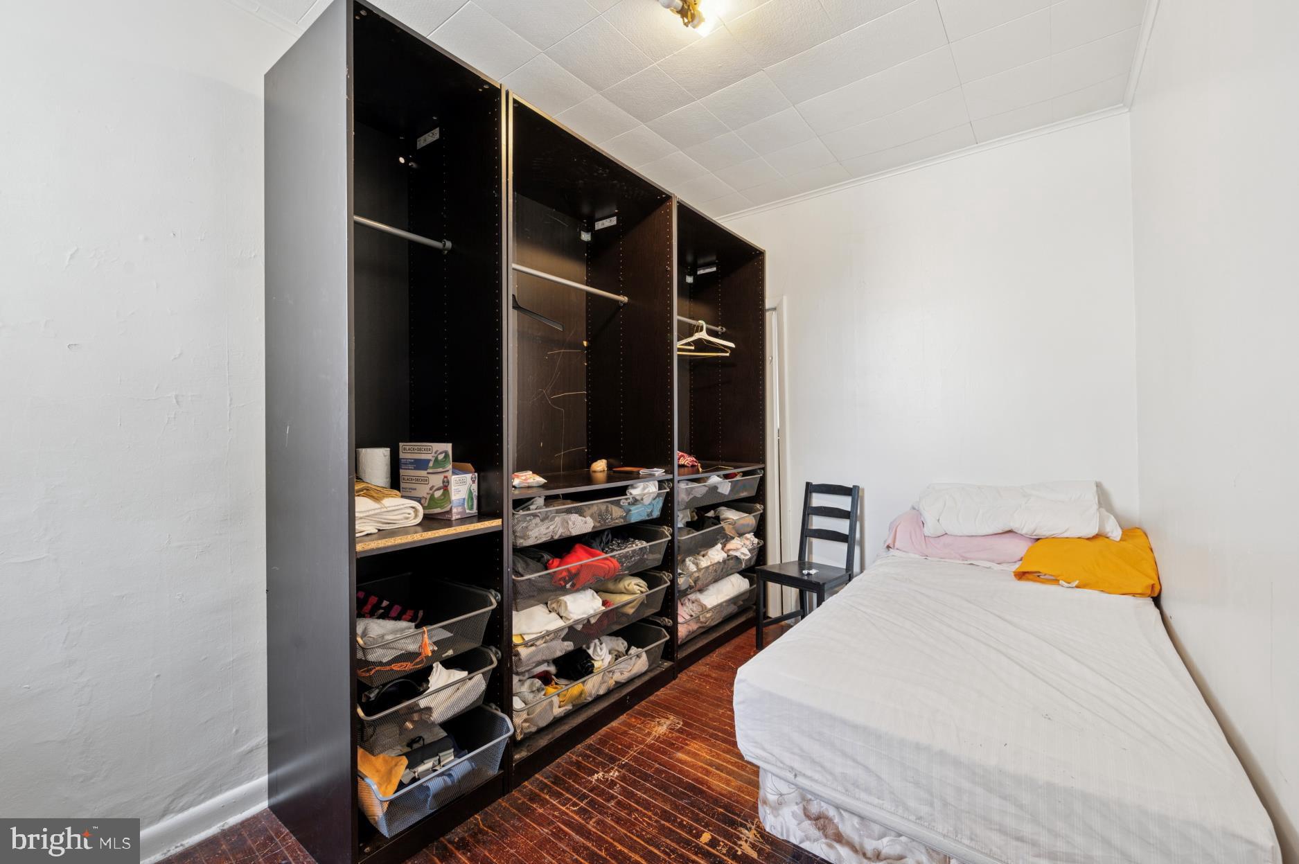 POINT BREEZE - Residential