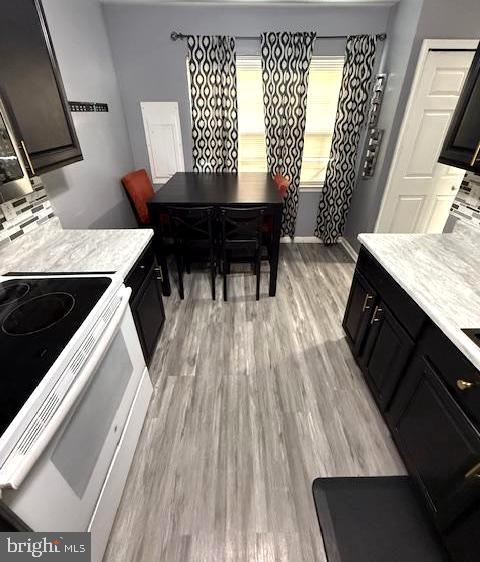 KINGS POINT - Residential