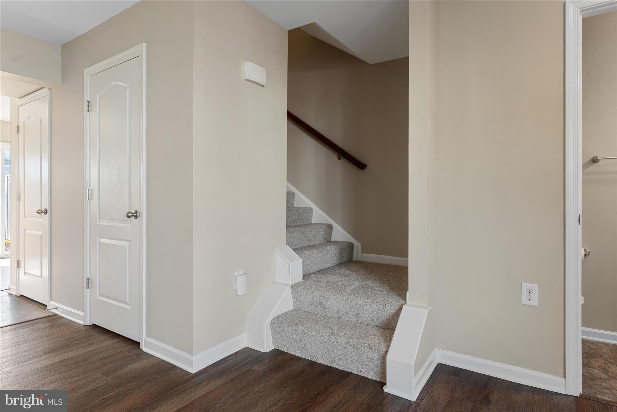 MANOR PARK - Residential