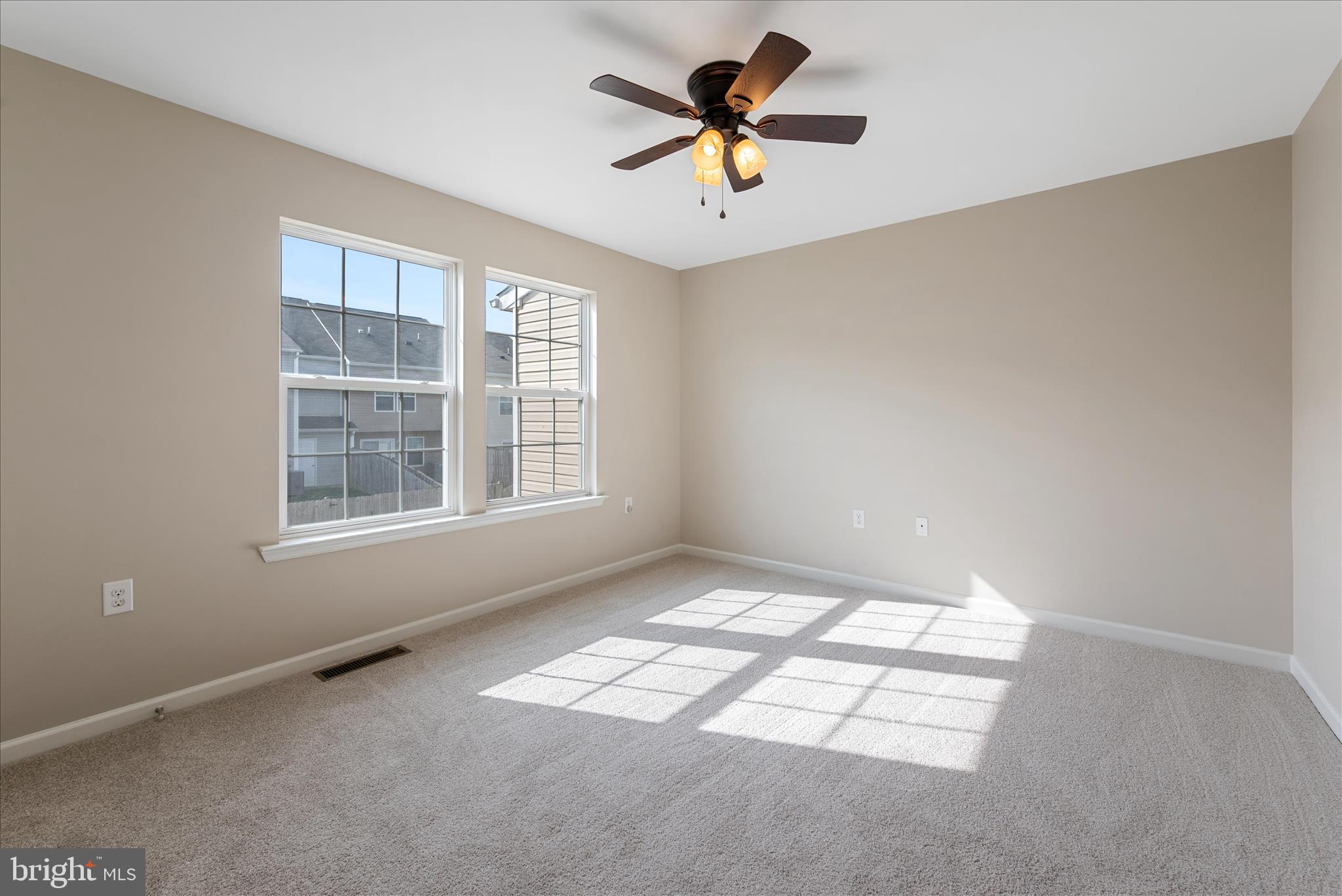 MANOR PARK - Residential